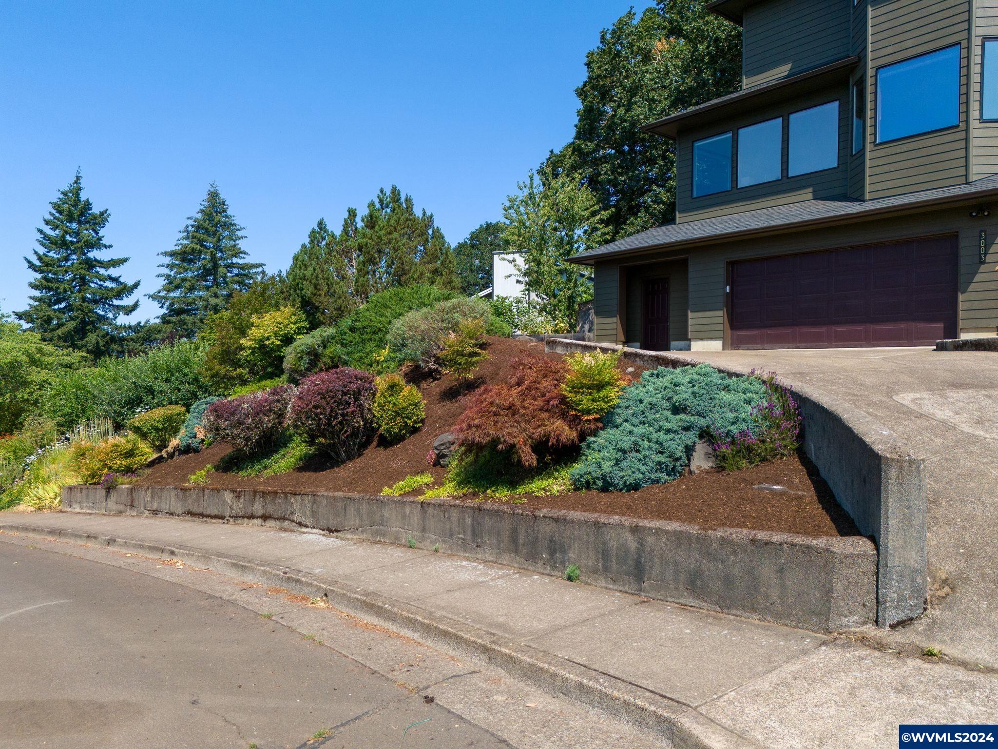 3003 Southwood Dr