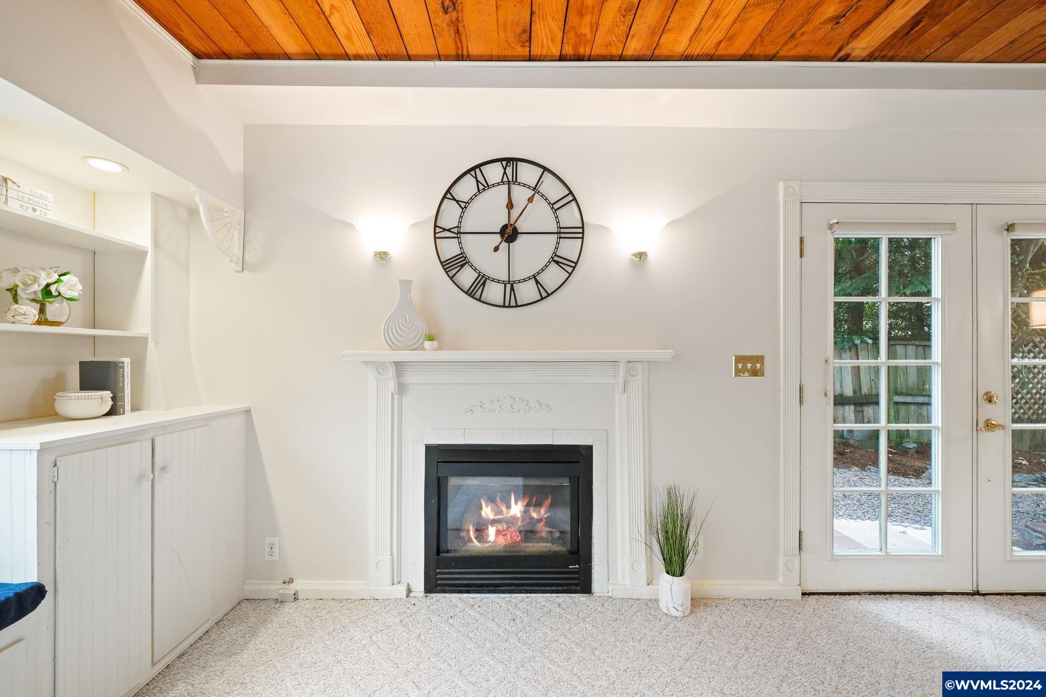 3801 NW Van Buren Av
