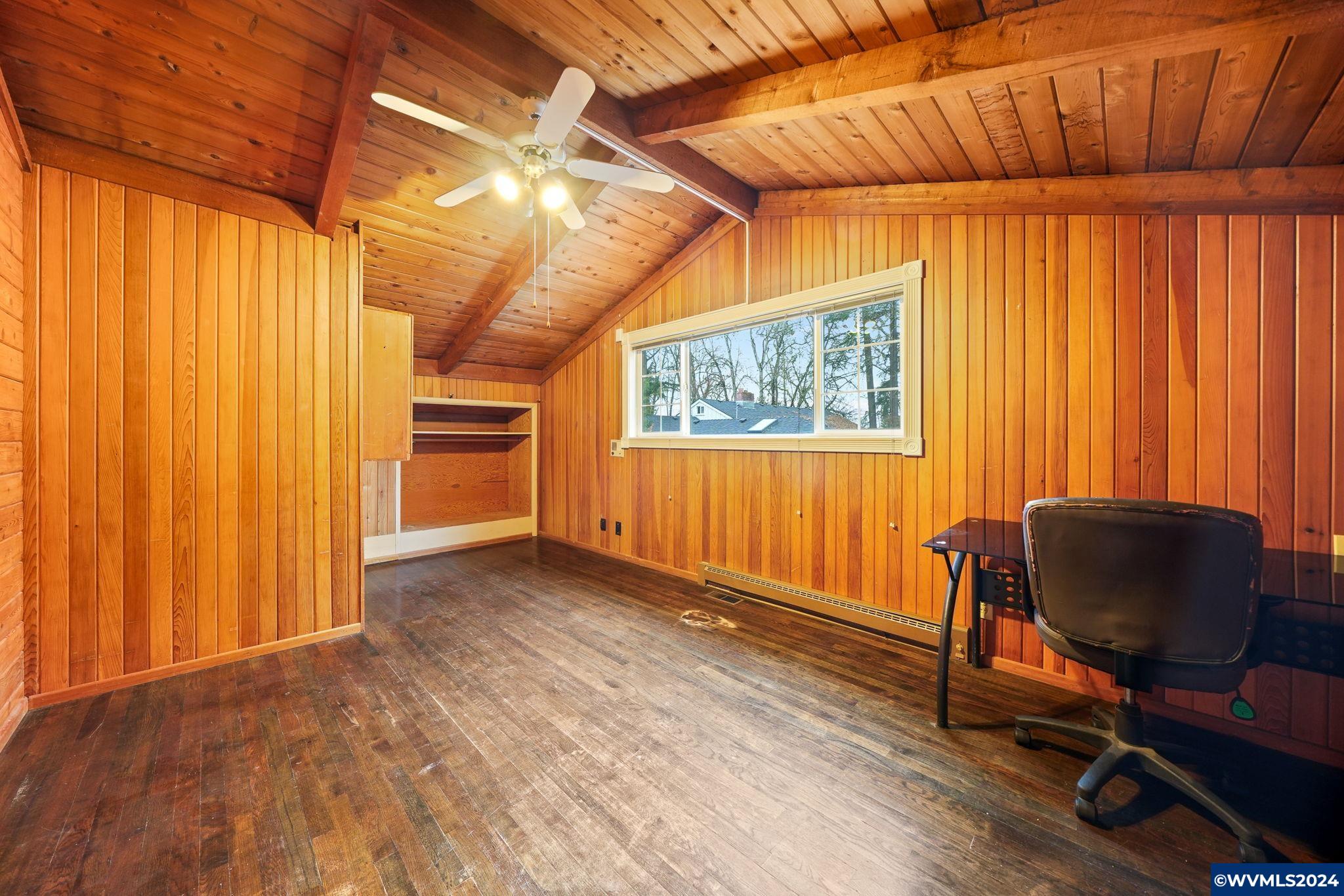 3801 NW Van Buren Av