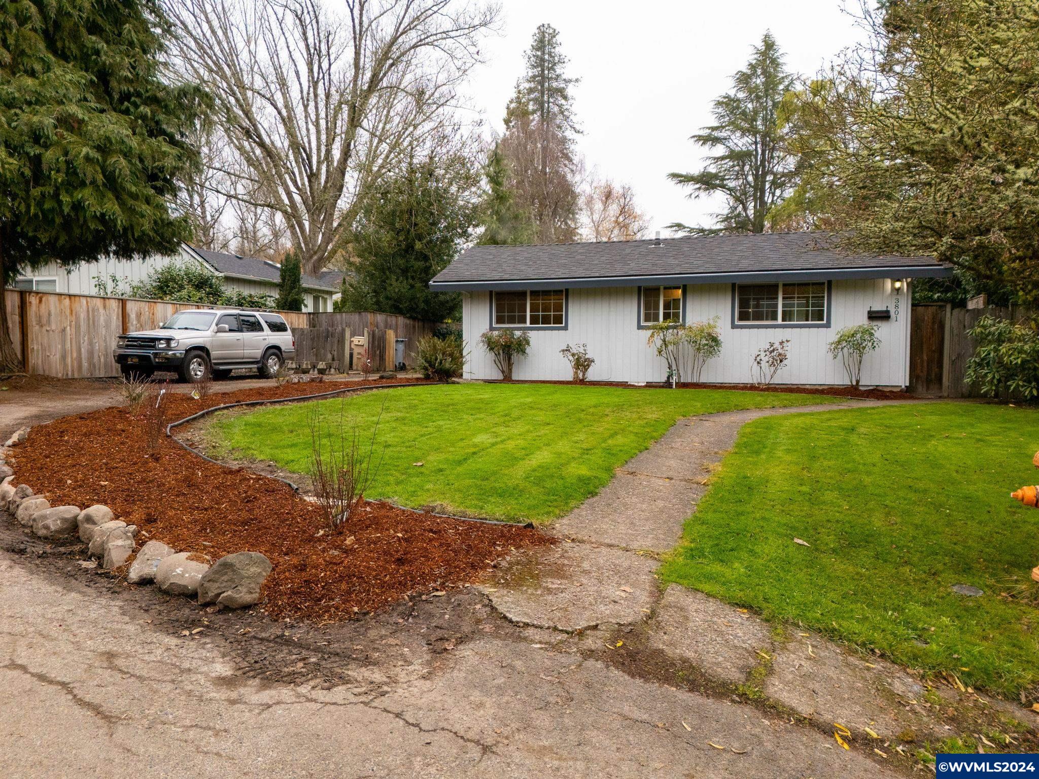 3801 NW Van Buren Av