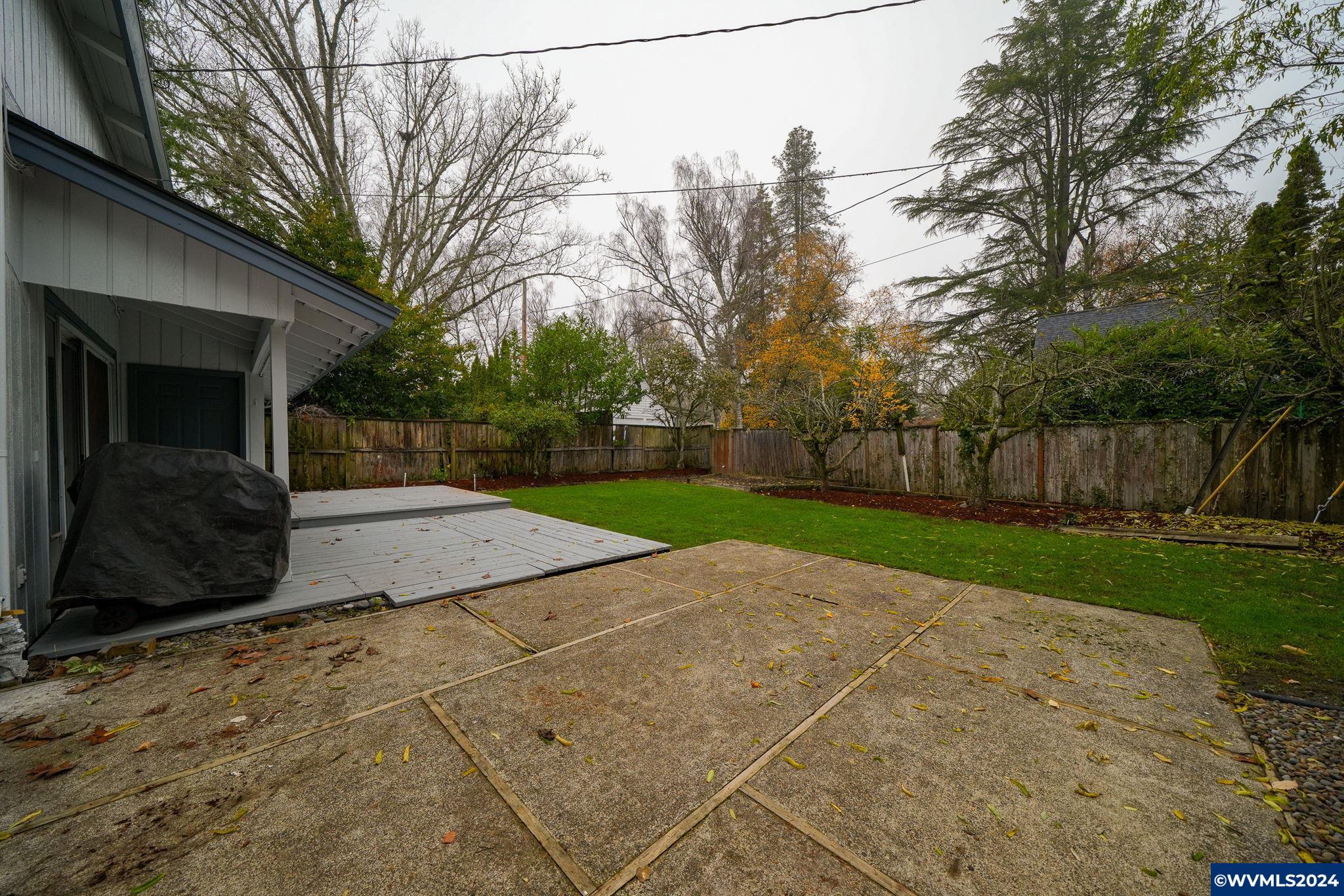 3801 NW Van Buren Av