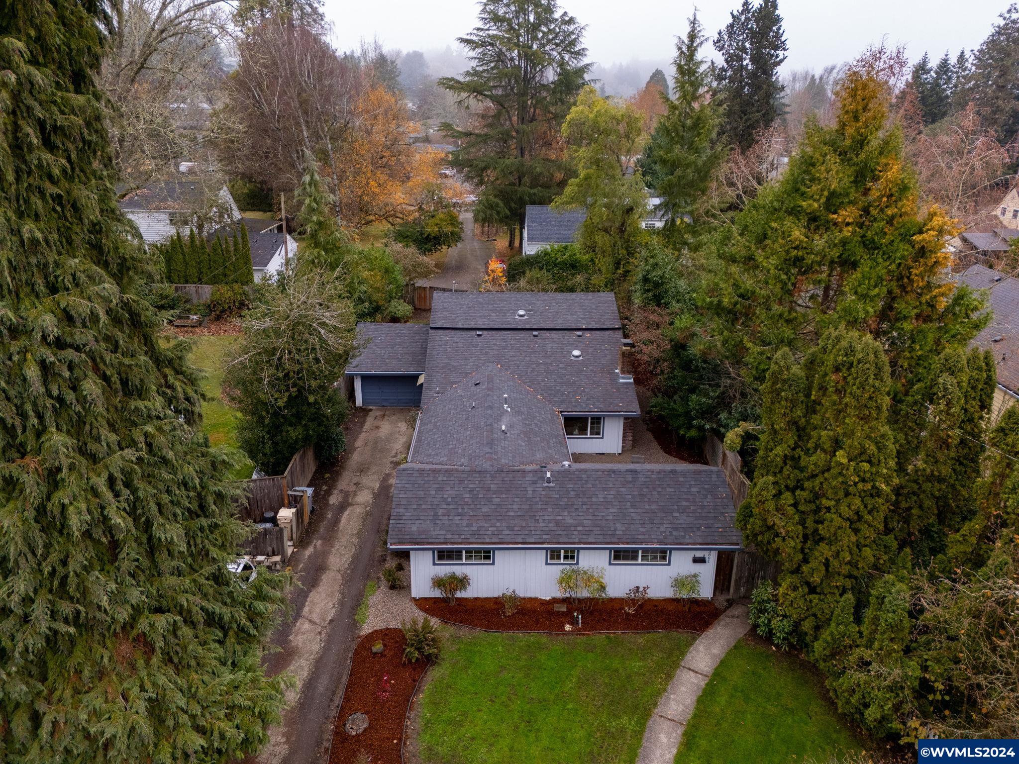 3801 NW Van Buren Av