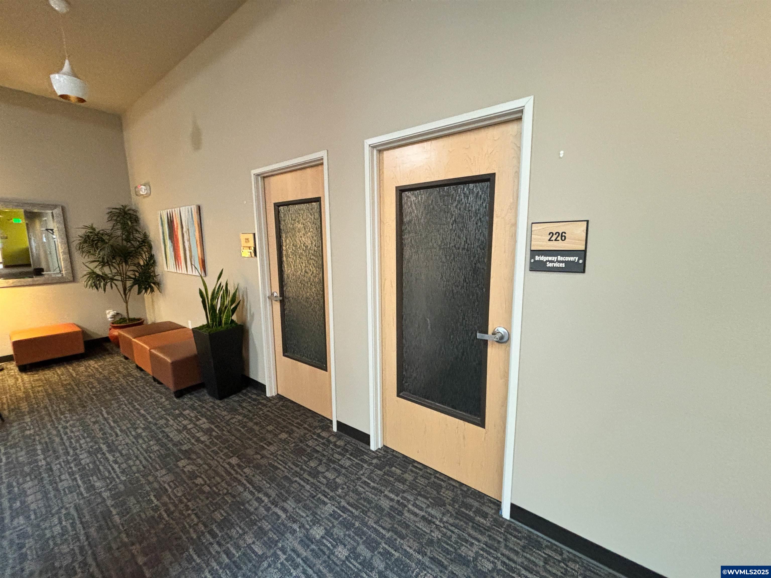 223 Commercial (#225) St NE