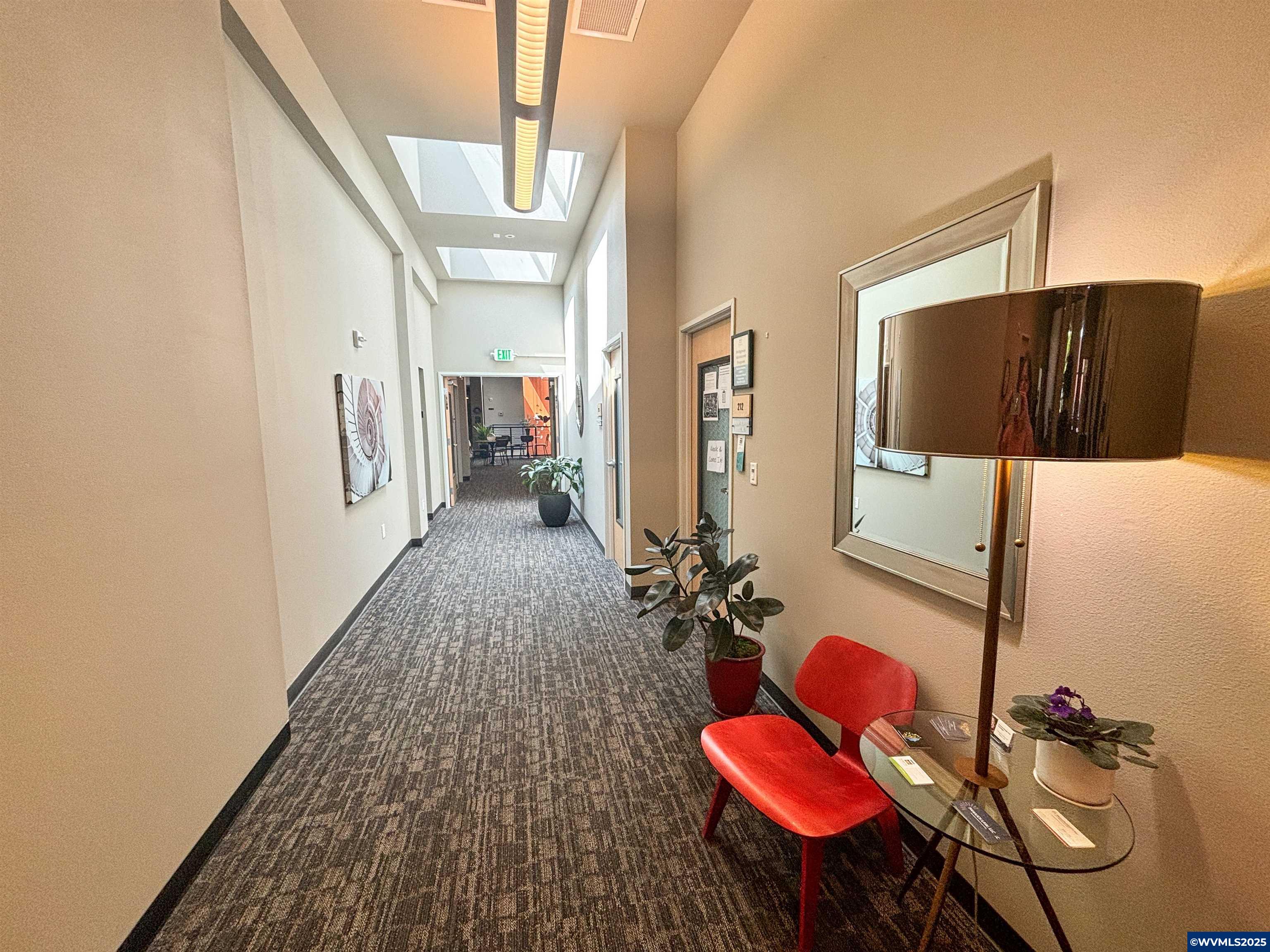 223 Commercial (#228) St NE