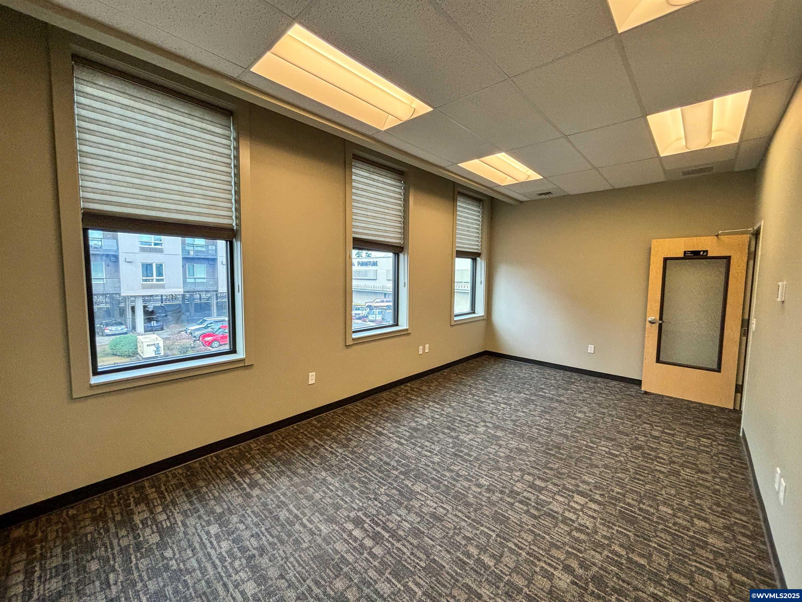 223 Commercial (#231) St NE