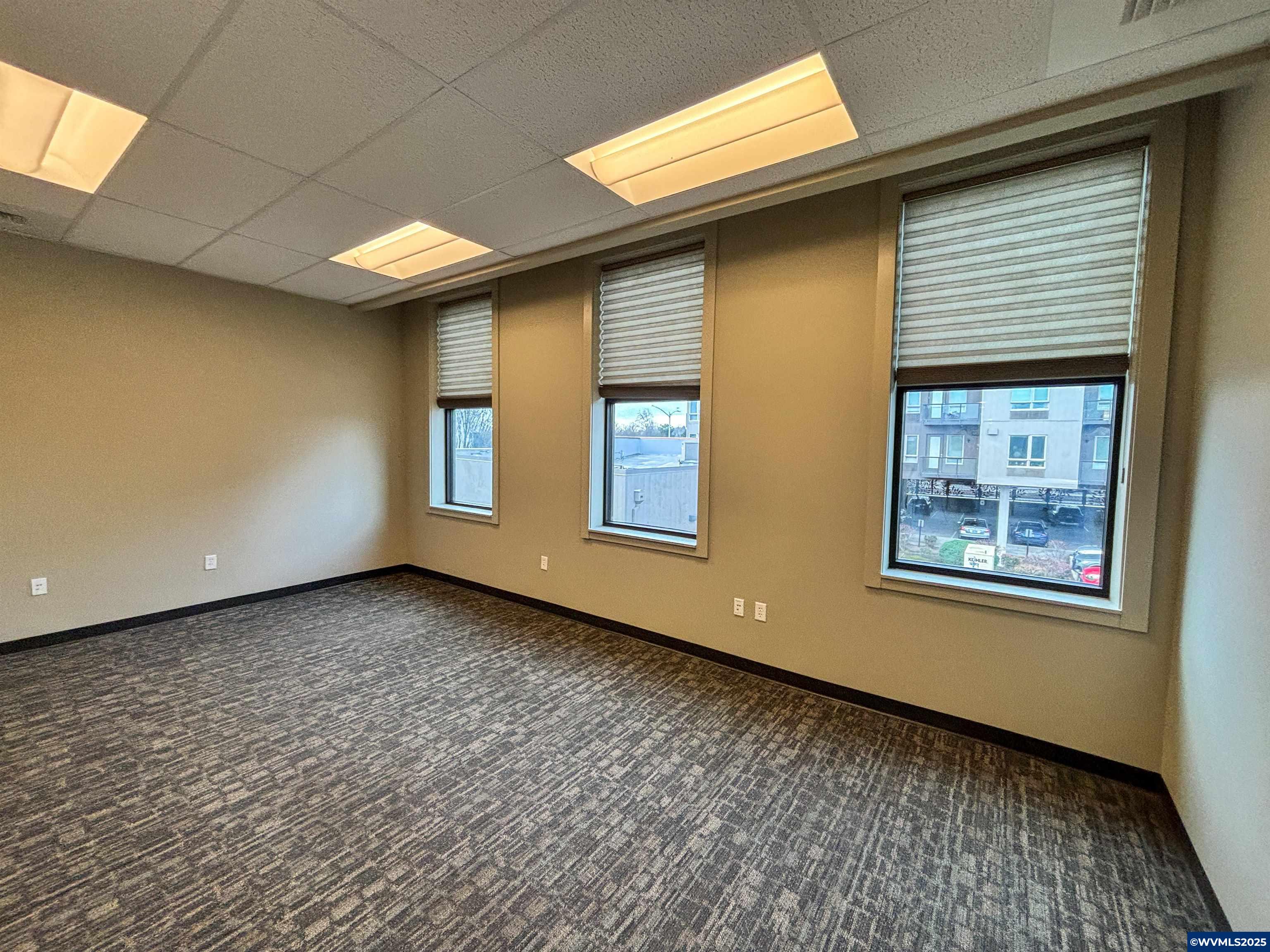 223 Commercial (#231) St NE