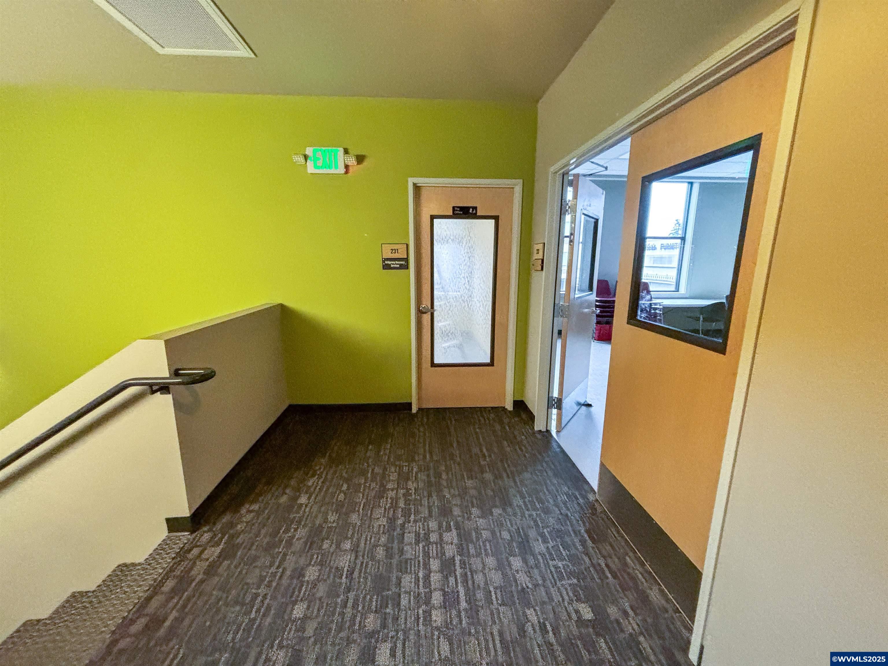 223 Commercial (#232) St NE