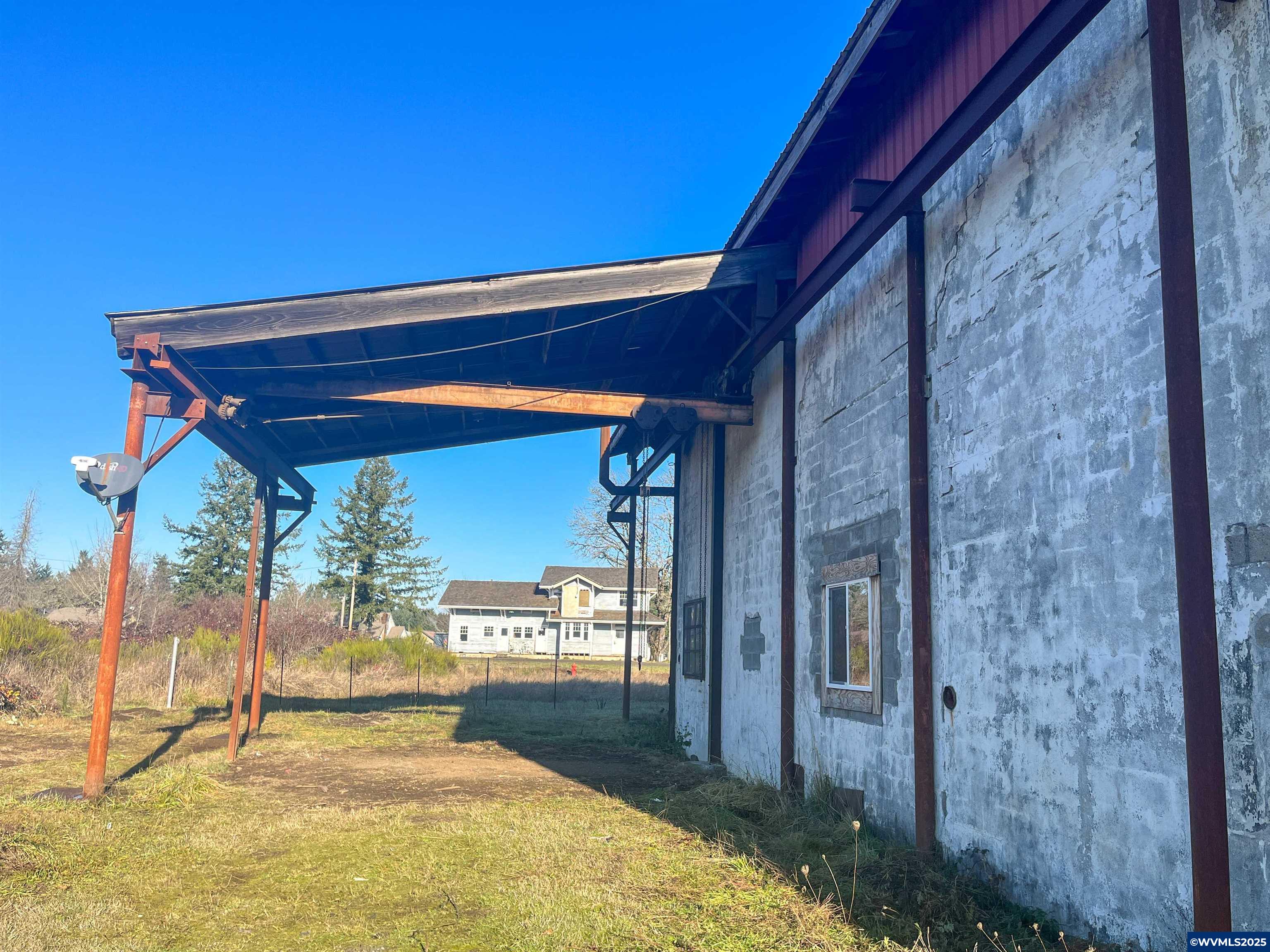 28425 Salmon River Hwy