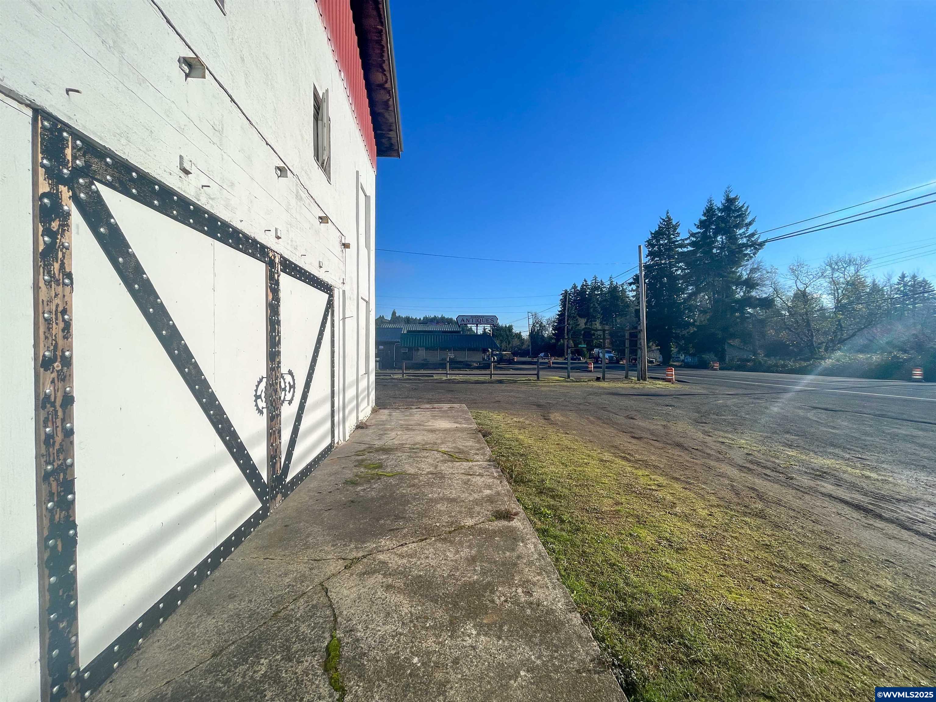 28425 Salmon River Hwy