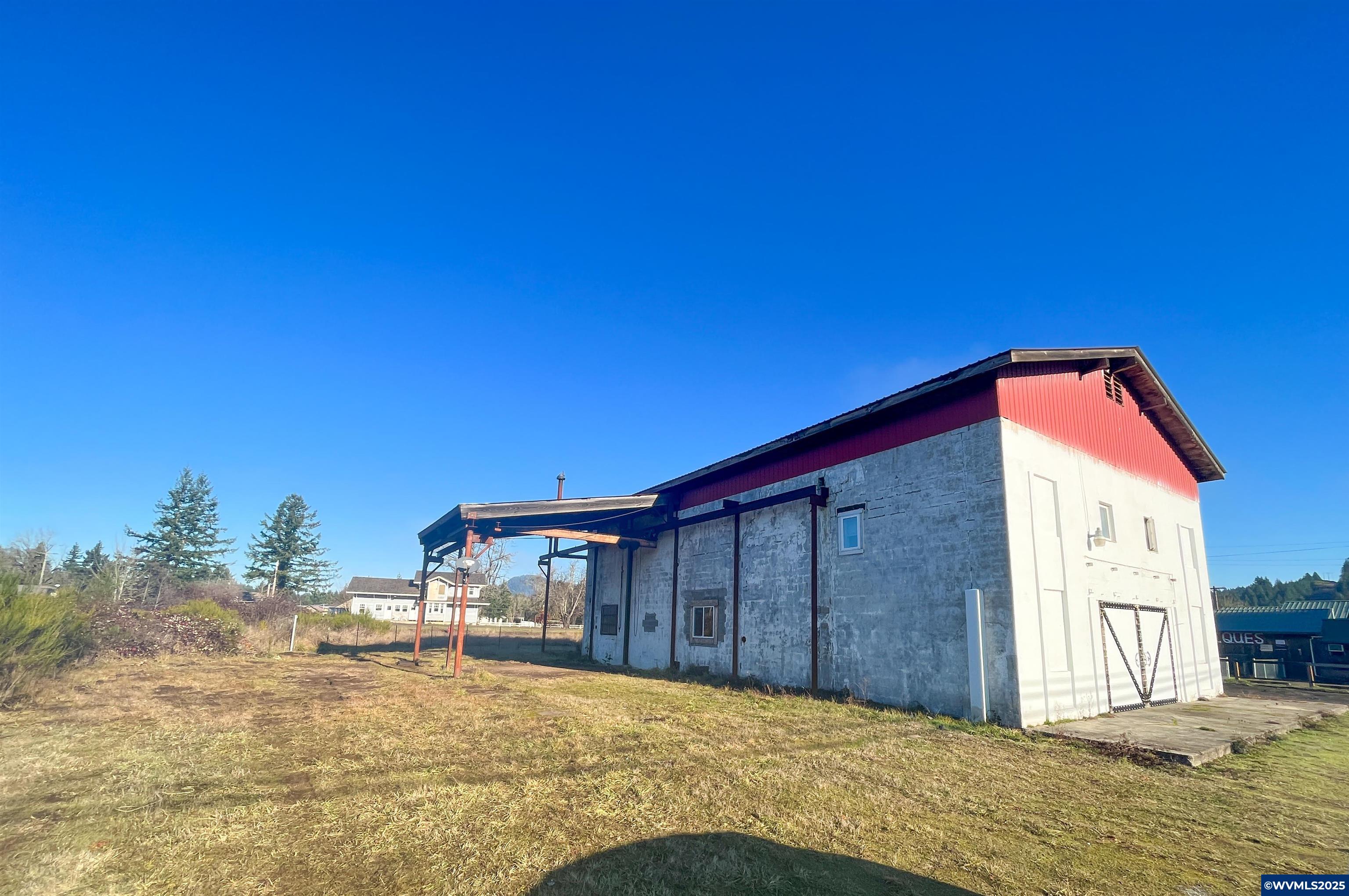 28425 Salmon River Hwy