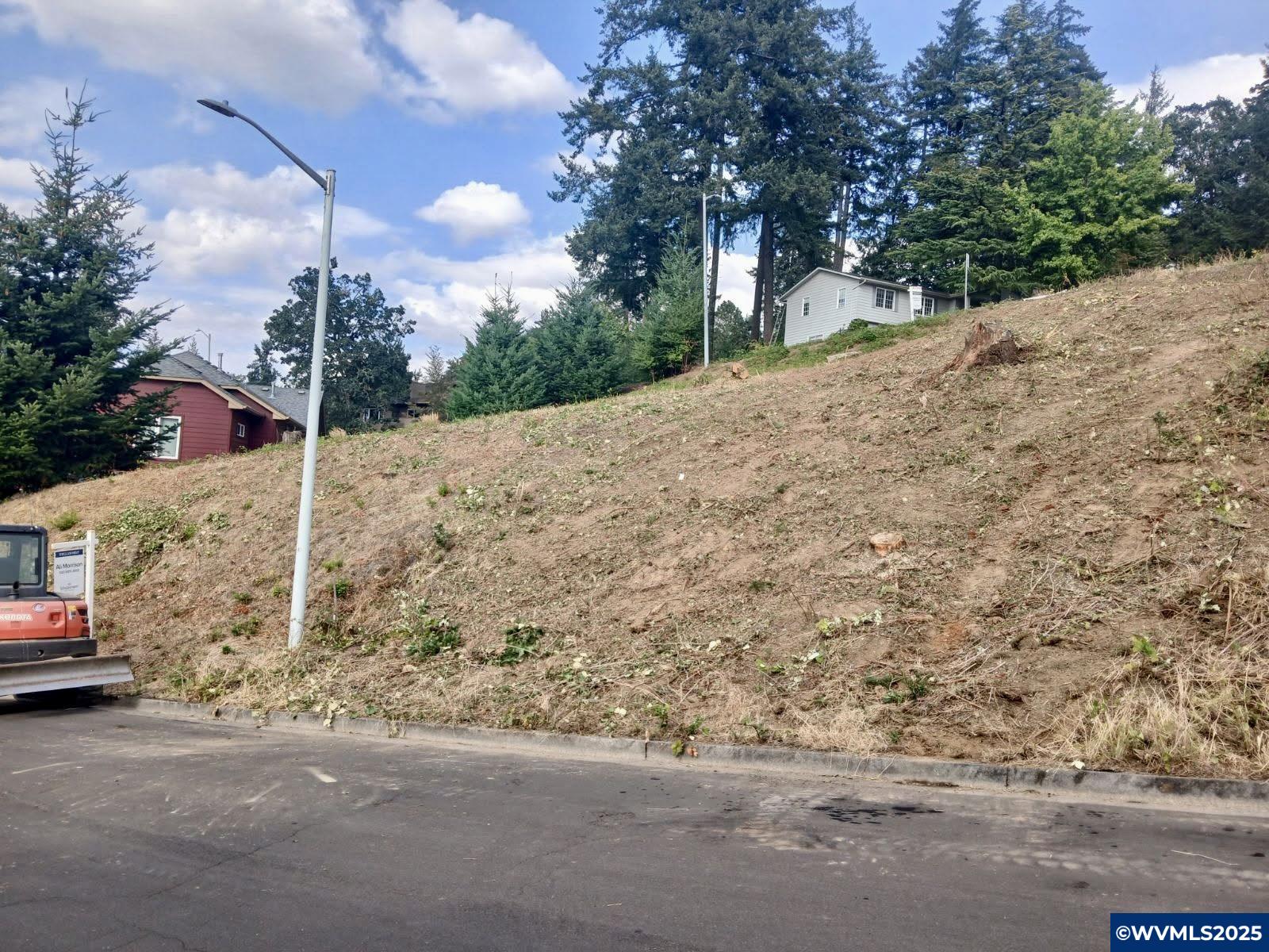 2724 Prominent Ct S