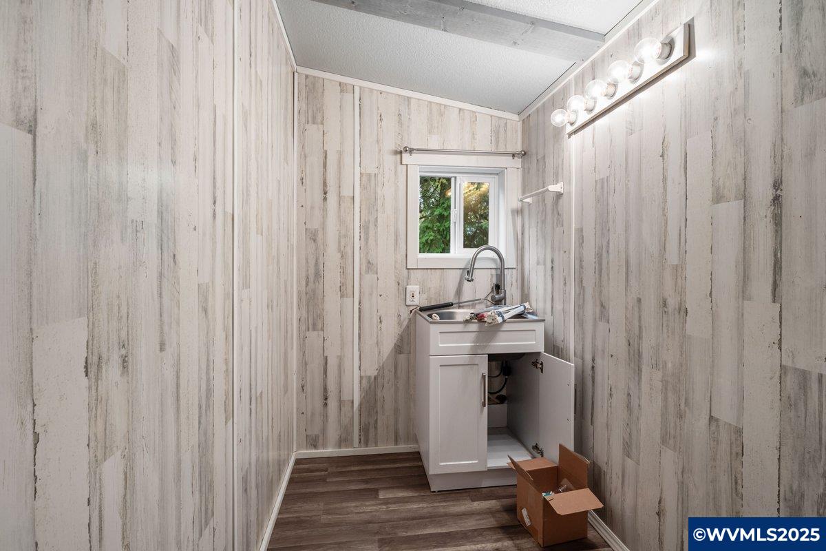 26170 Alsea Deadwood Hwy
