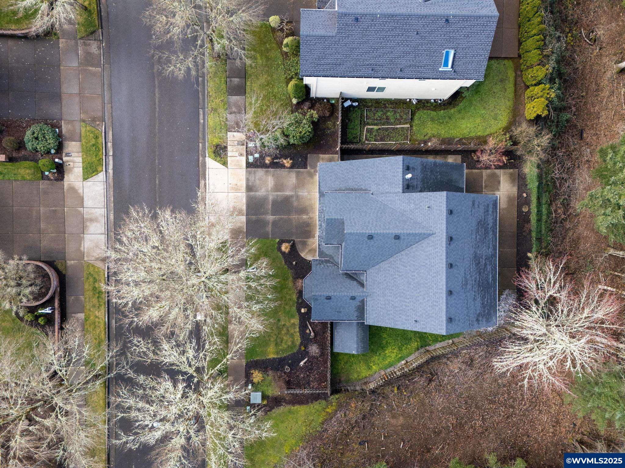 5887 SW Delwood Av