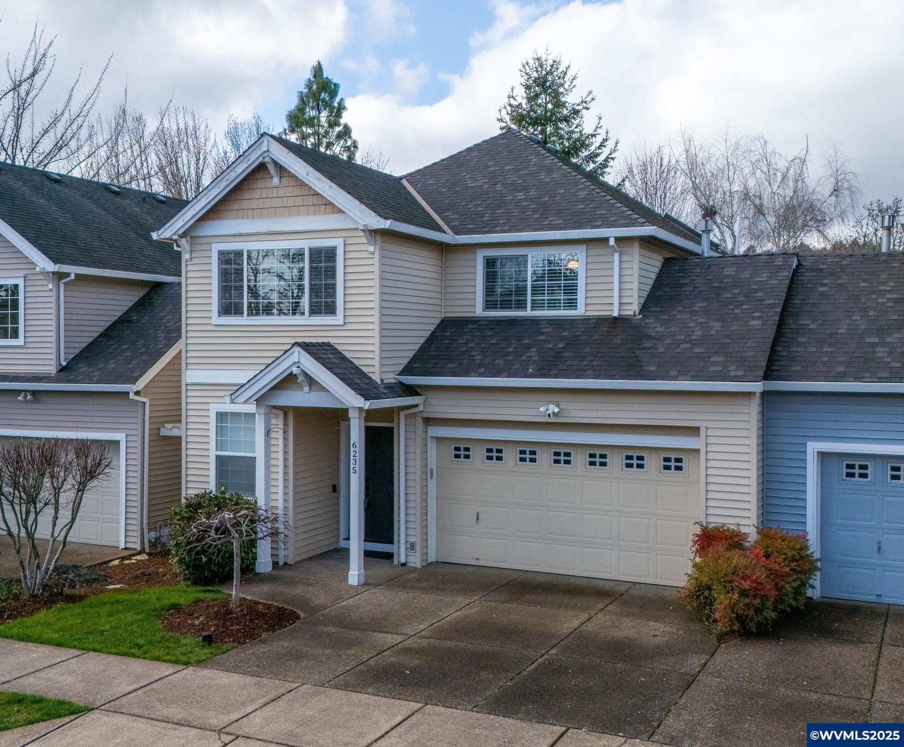 6235 SW Arbor Grove Dr