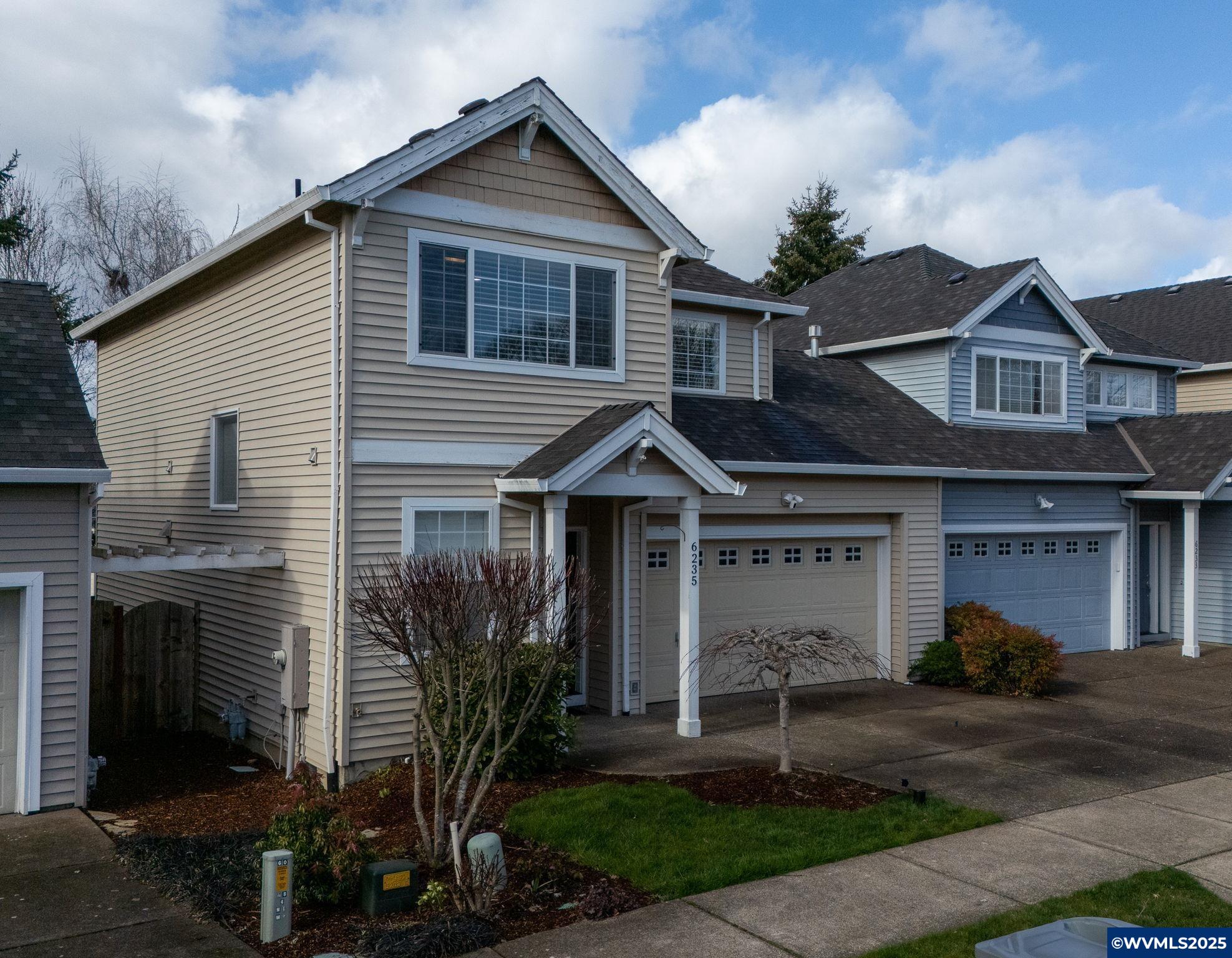 6235 SW Arbor Grove Dr