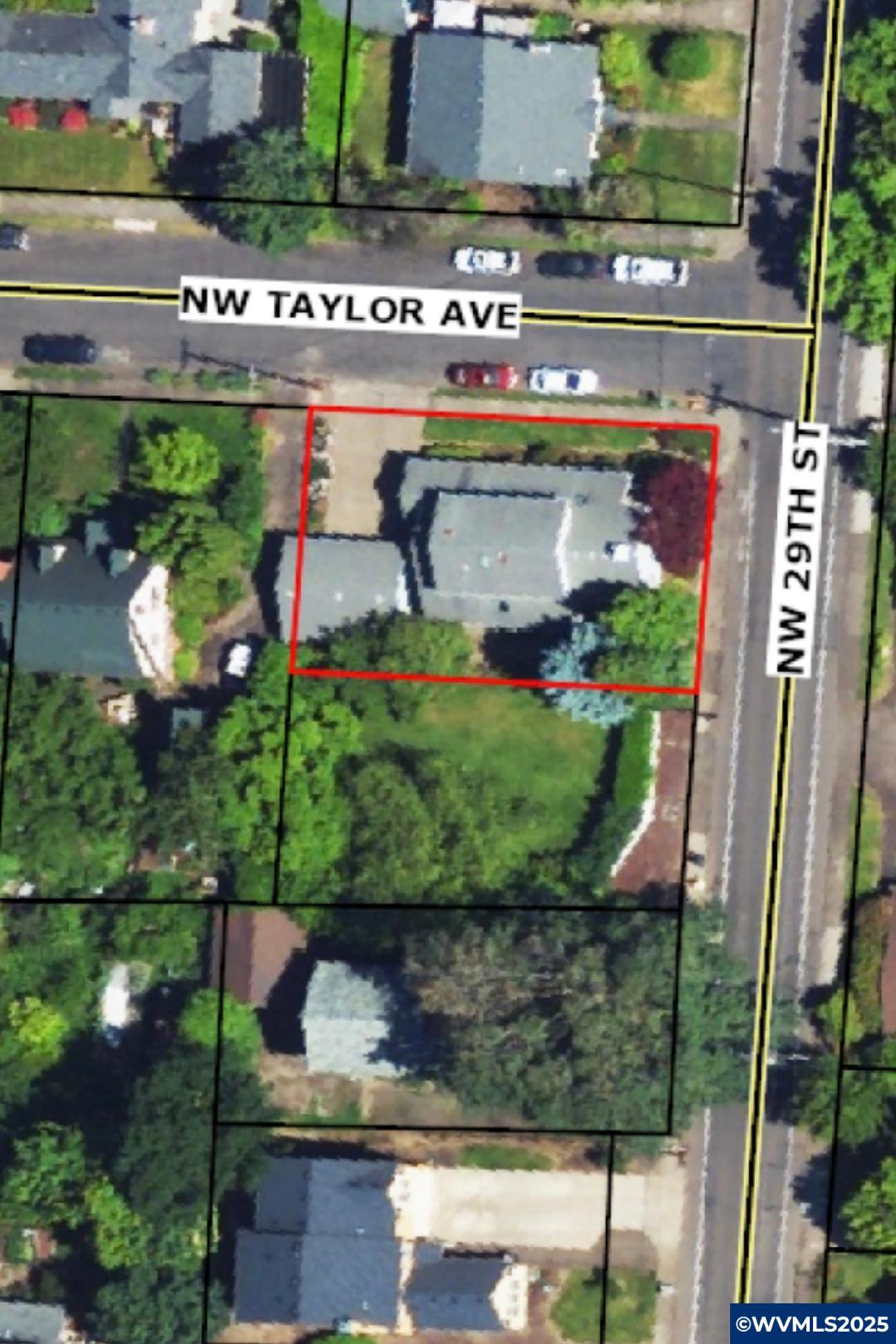678 NW 29th St