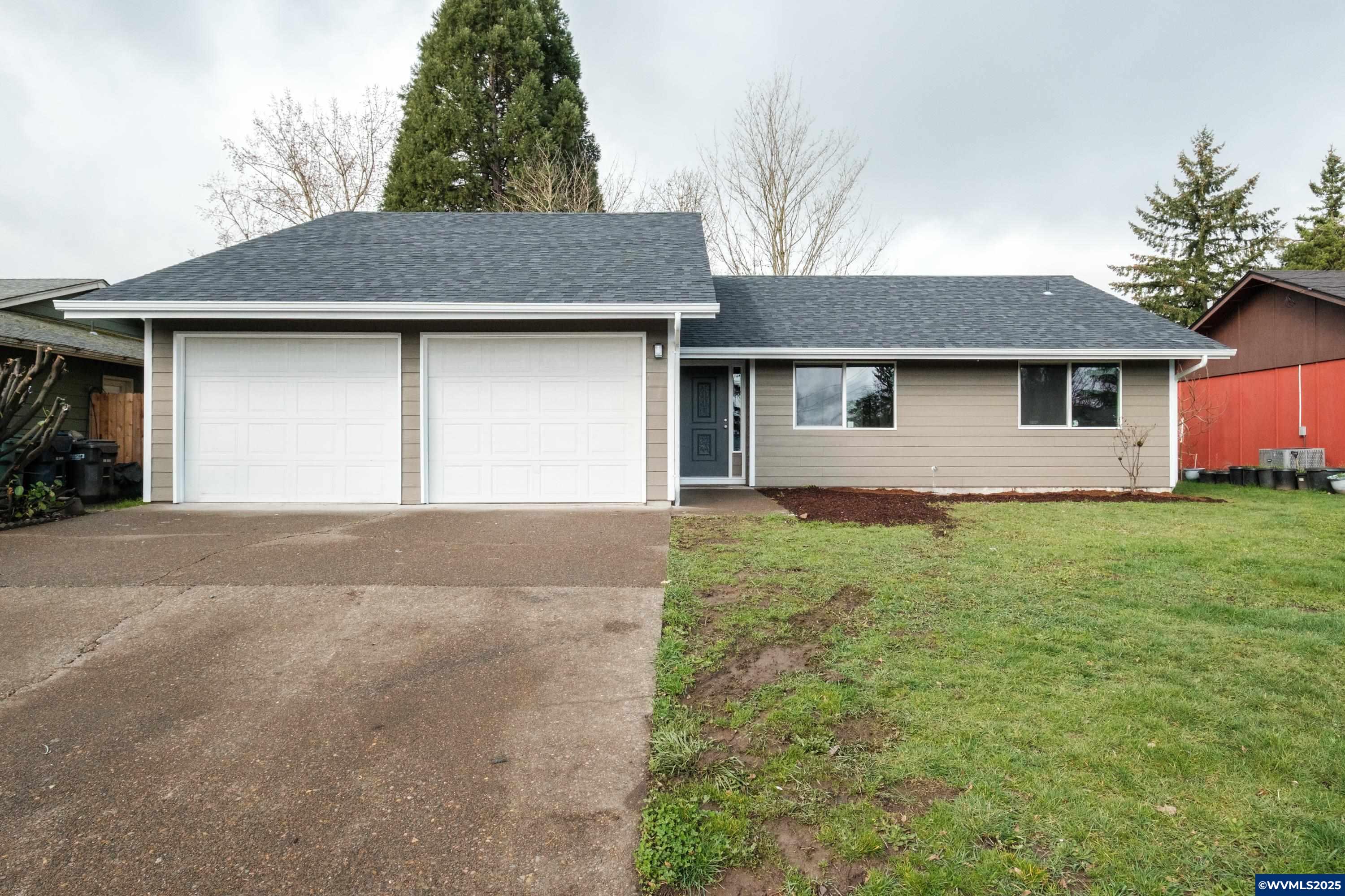 374 Southgate Dr S
