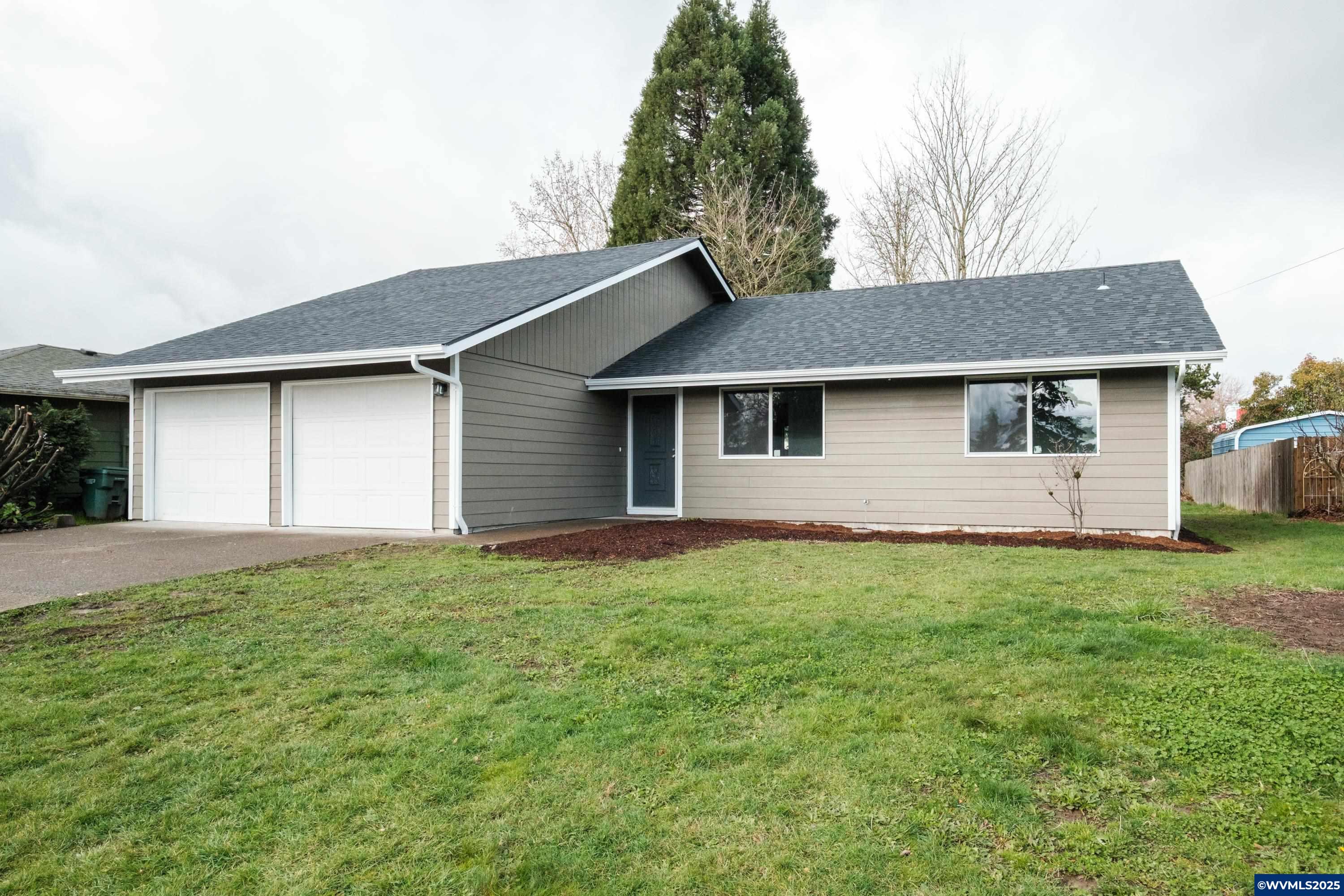 374 Southgate Dr S