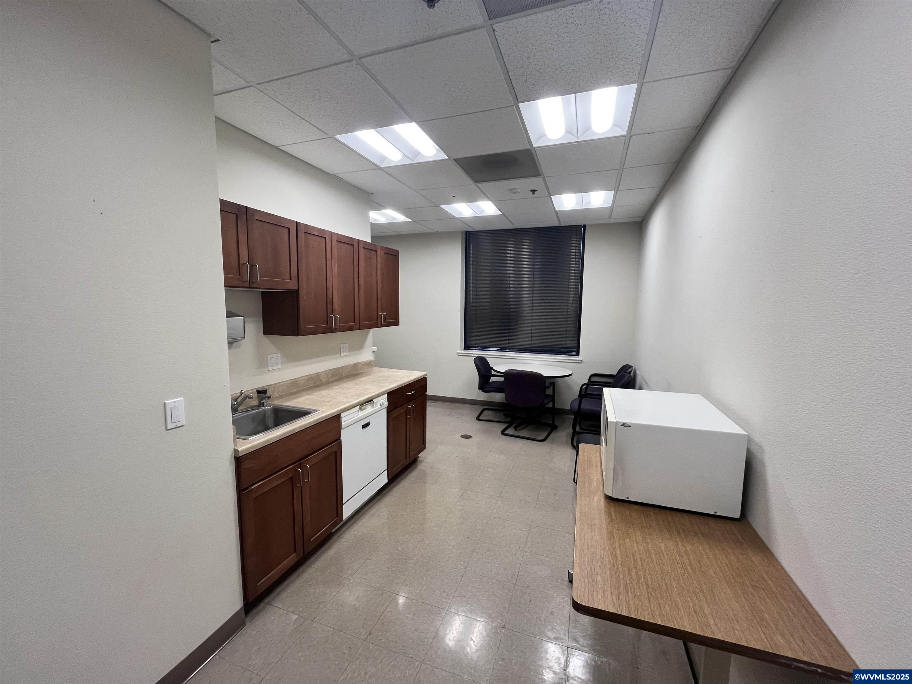 245 Commercial Ste 100-2 St SE