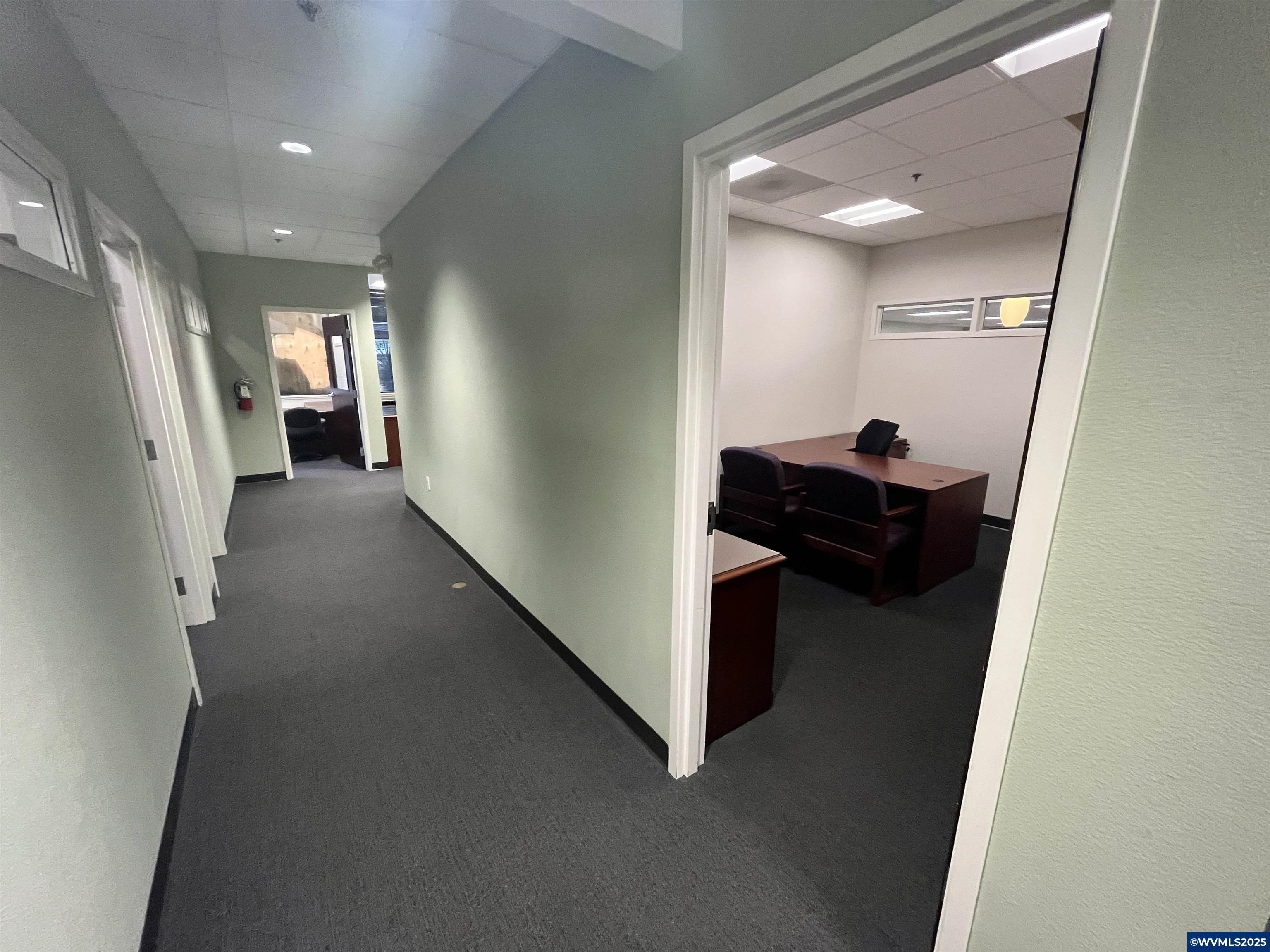 245 Commercial Ste 100-3 St SE