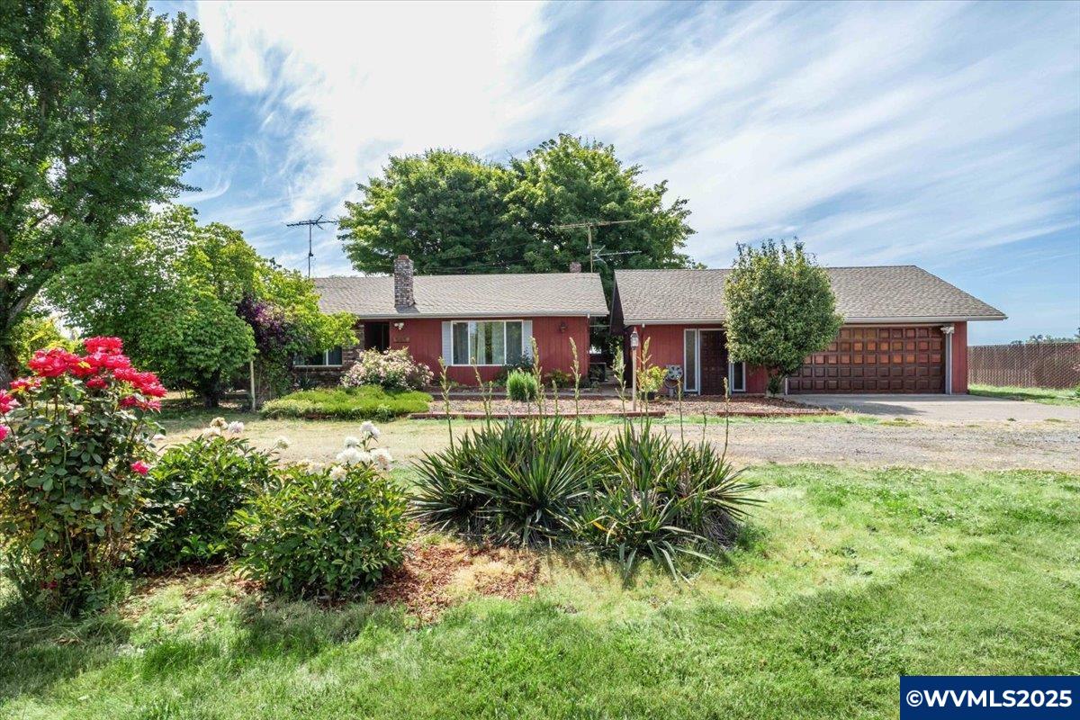 593 Howell Prairie Rd NE