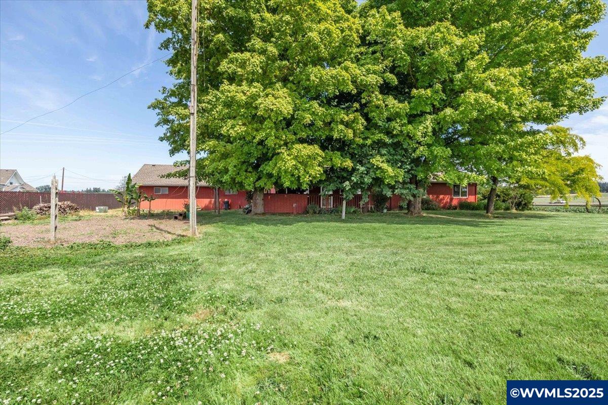 593 Howell Prairie Rd NE