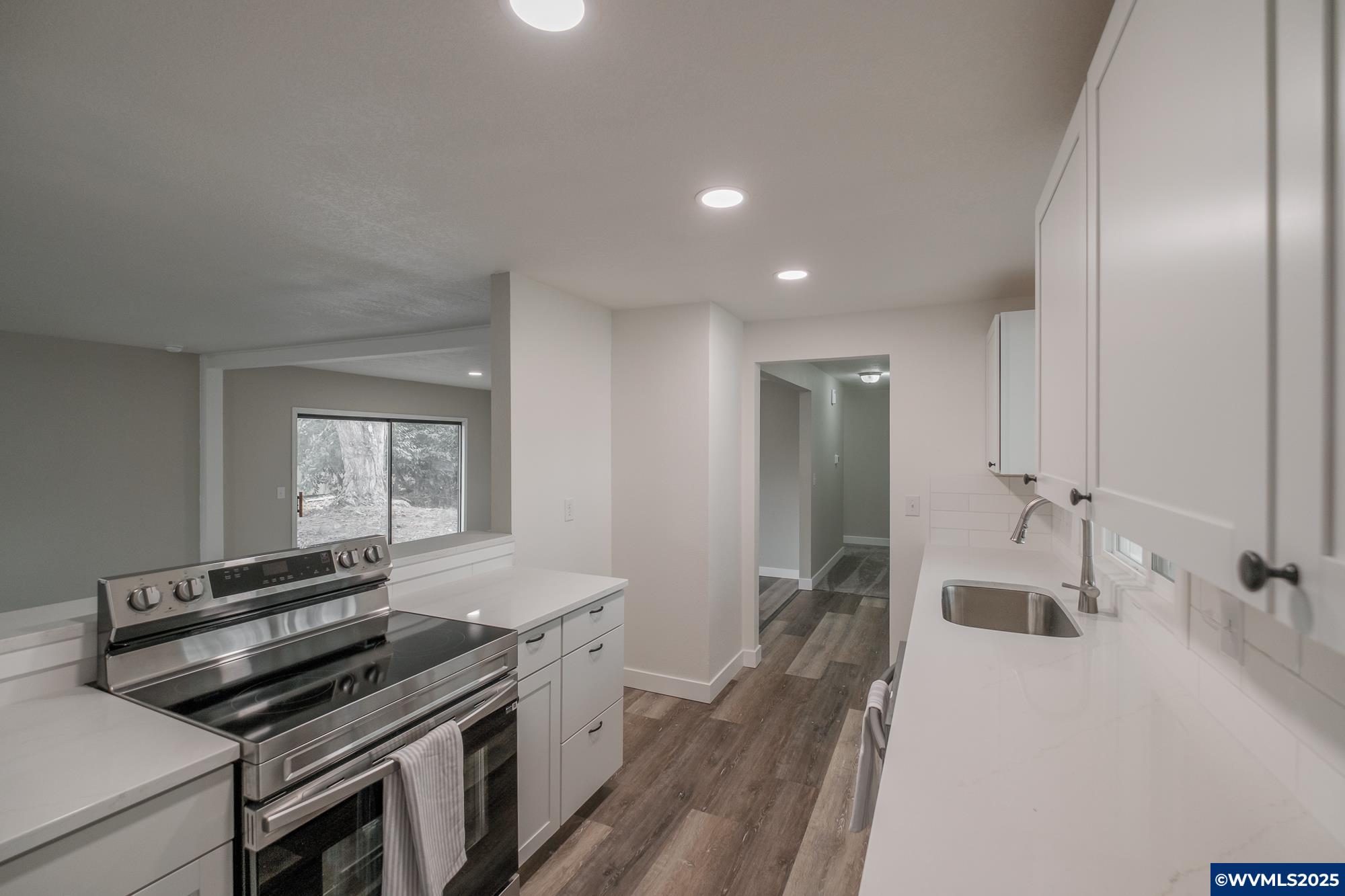 3783 47th Av NE