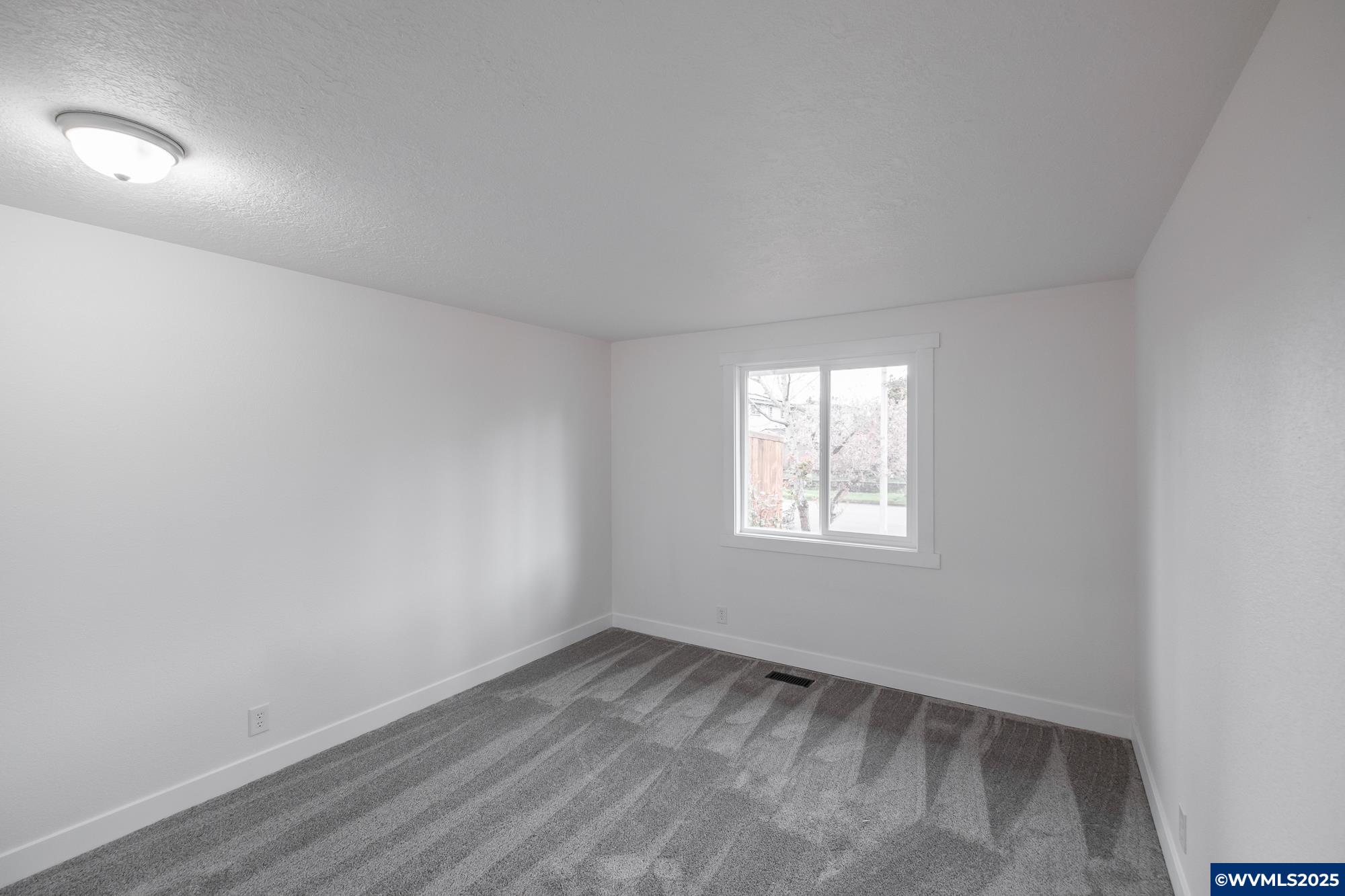 3783 47th Av NE