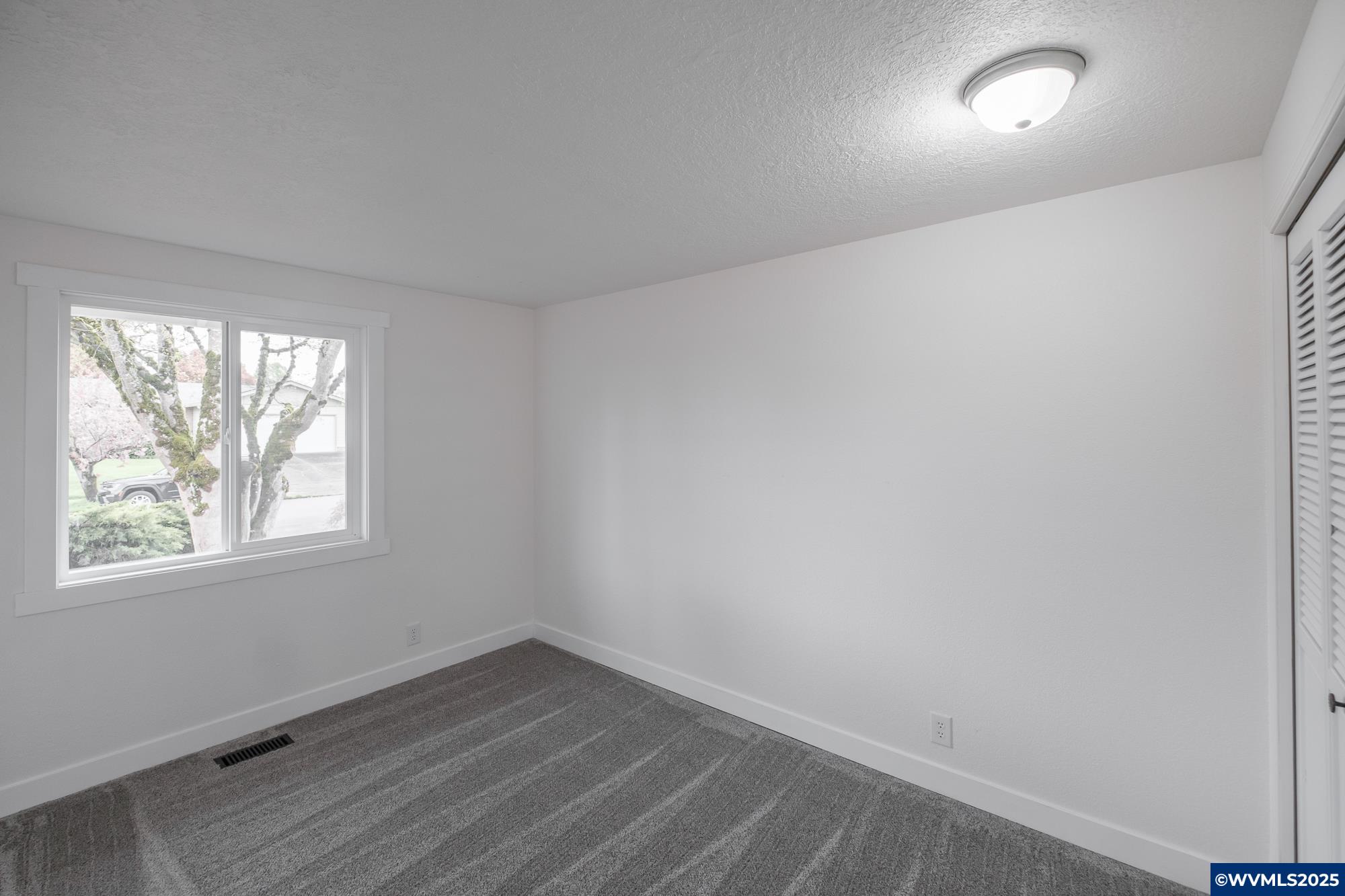 3783 47th Av NE
