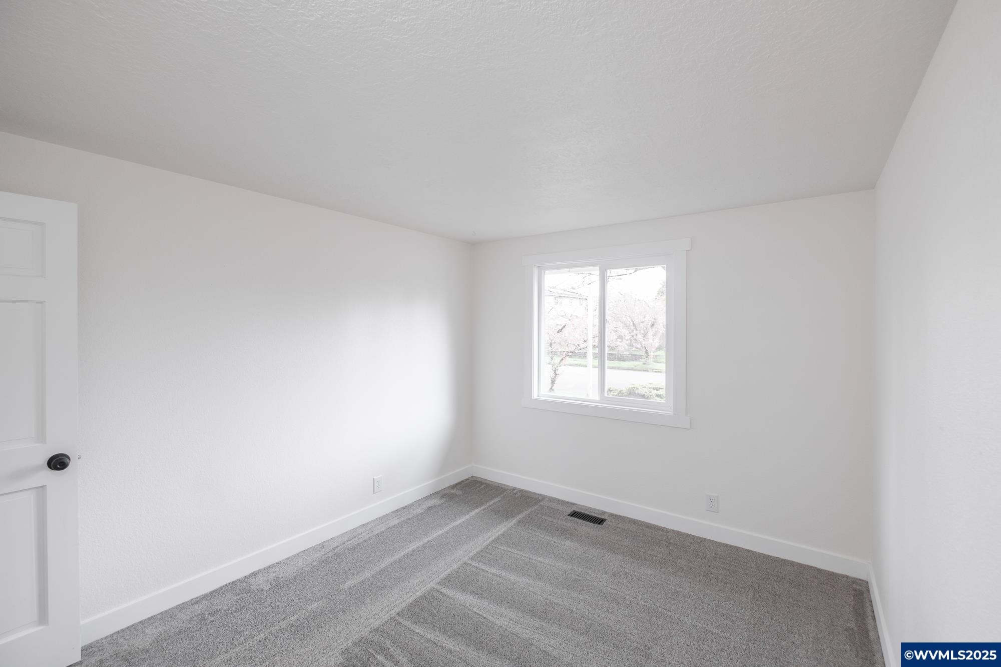 3783 47th Av NE