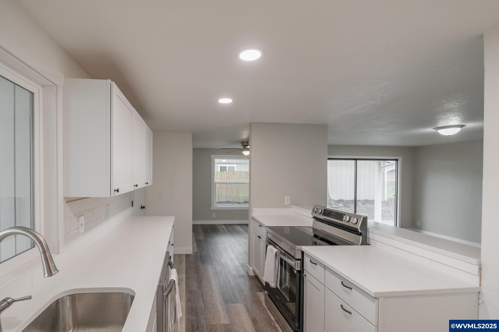 3783 47th Av NE