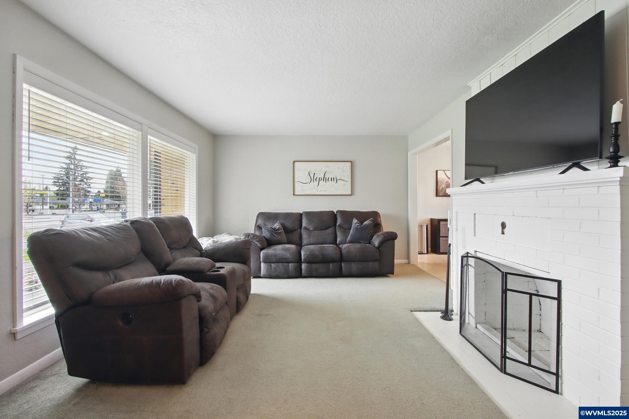 4135 Macleay Rd SE