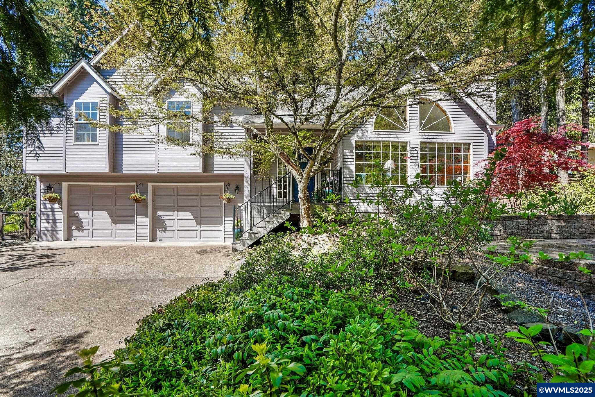 6100 NW Happy Valley Dr