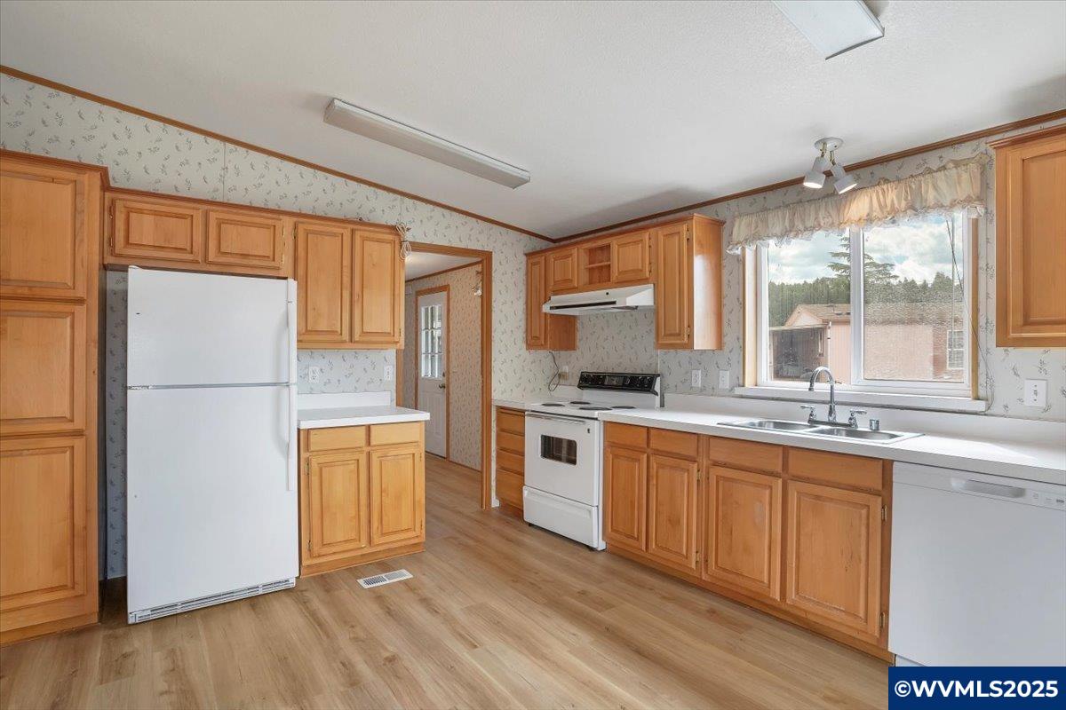 2410 Lancaster (962) Dr SE