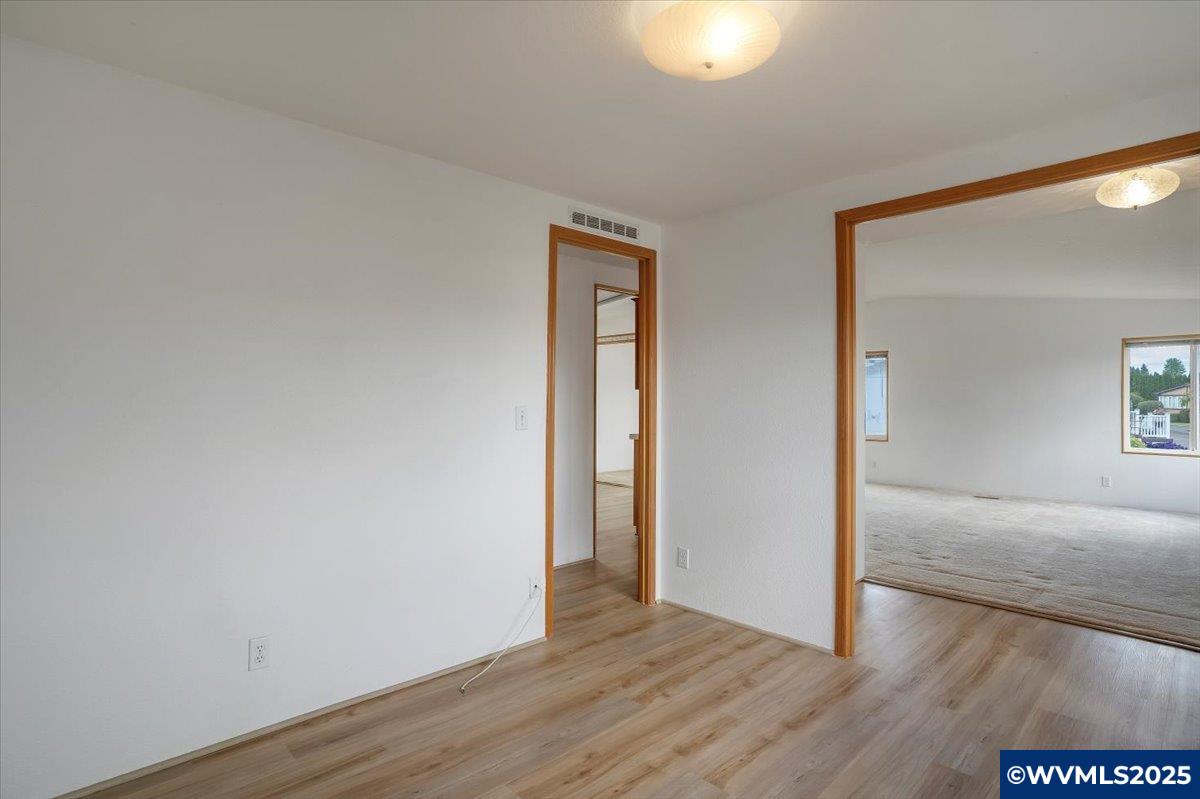2410 Lancaster (962) Dr SE