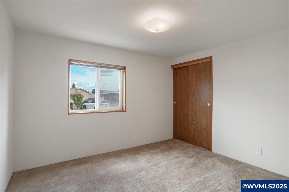 2410 Lancaster (962) Dr SE