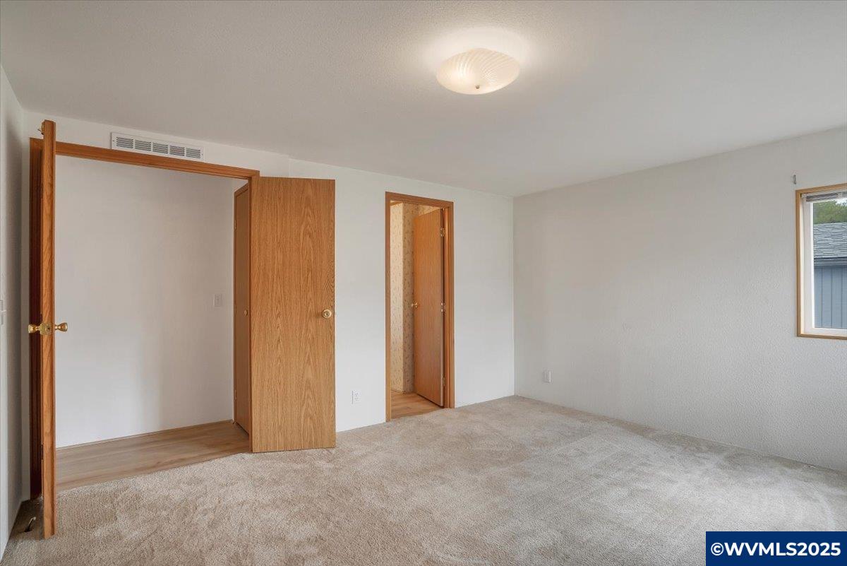 2410 Lancaster (962) Dr SE