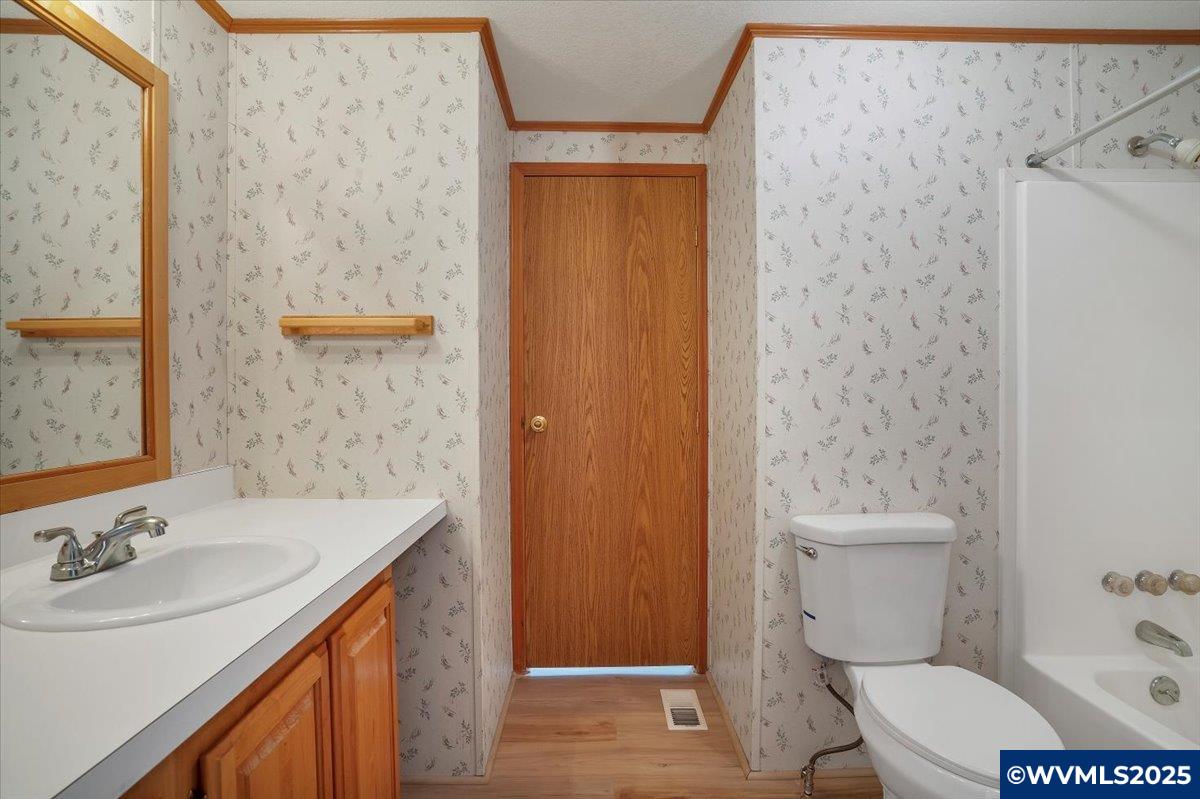 2410 Lancaster (962) Dr SE