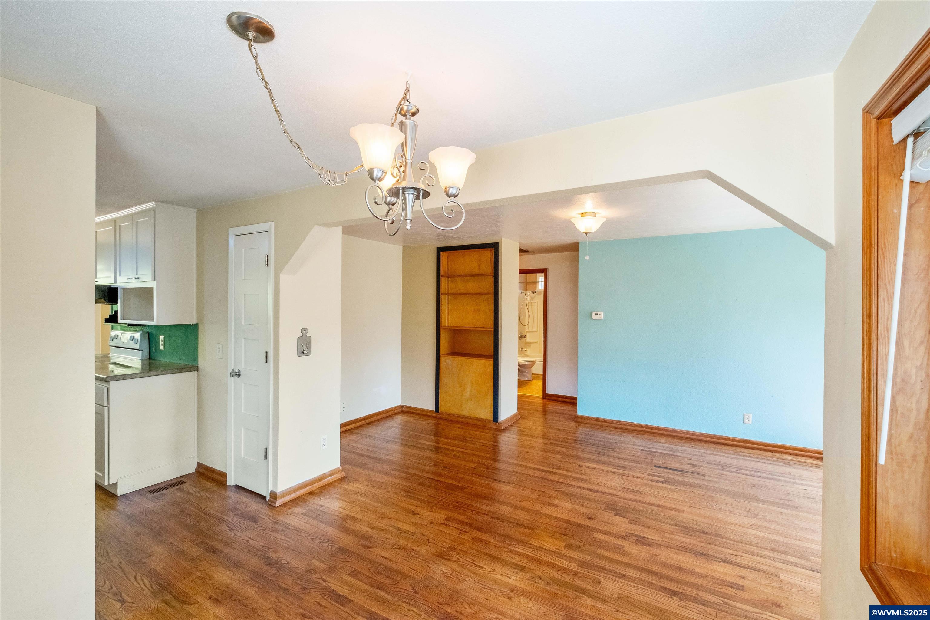 875 Piedmont Av NW