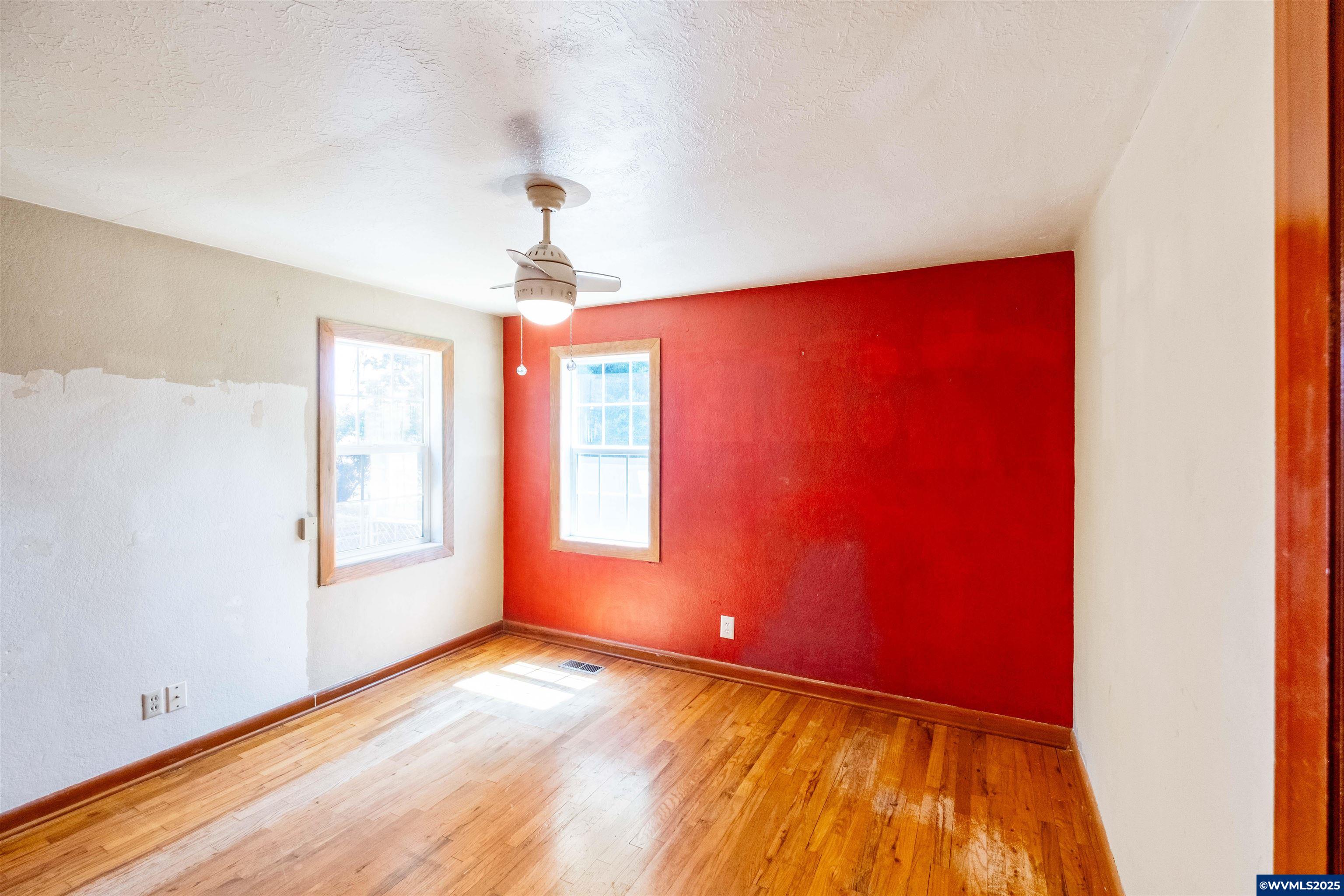 875 Piedmont Av NW
