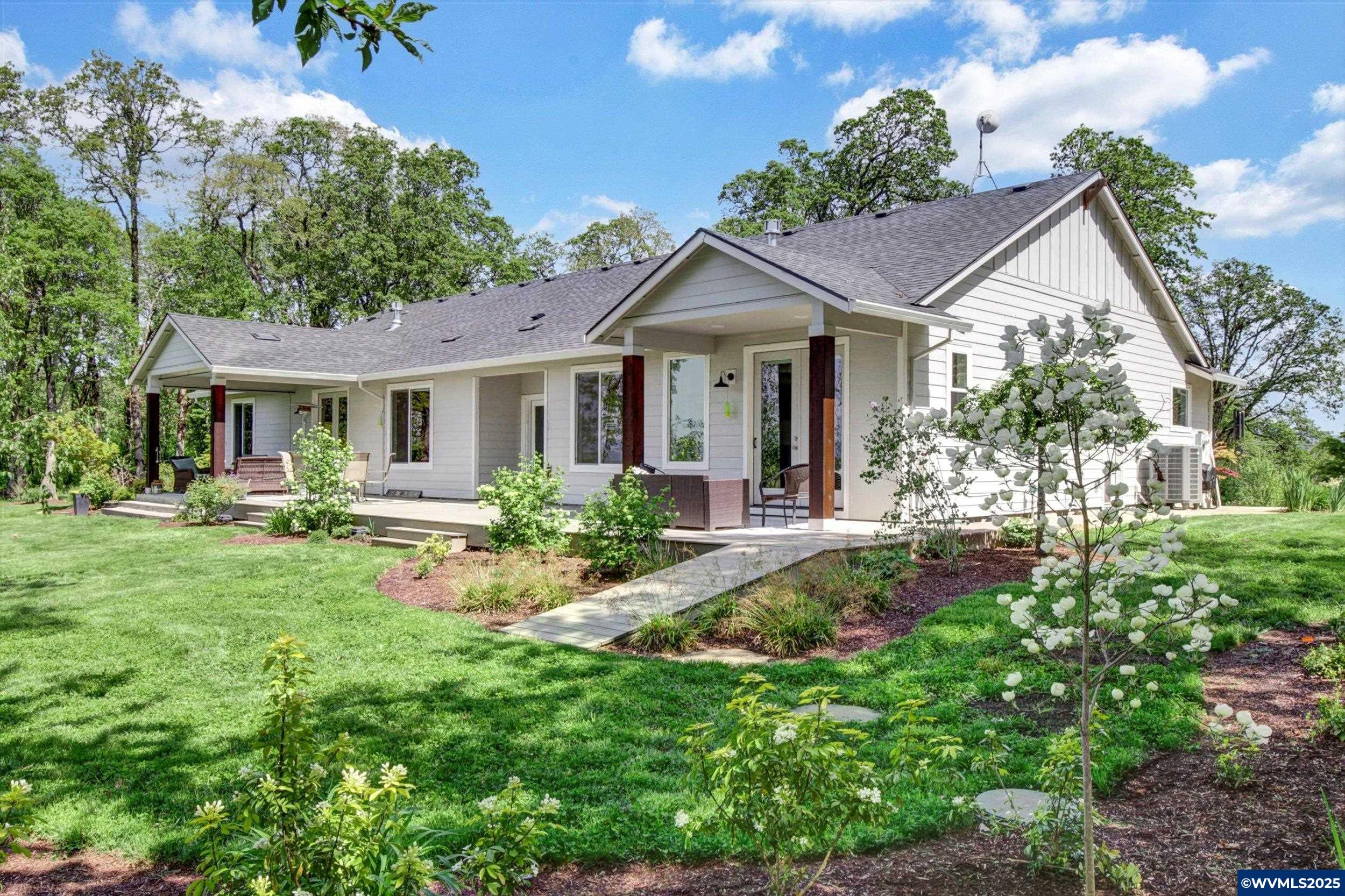 8077 Highland Rd