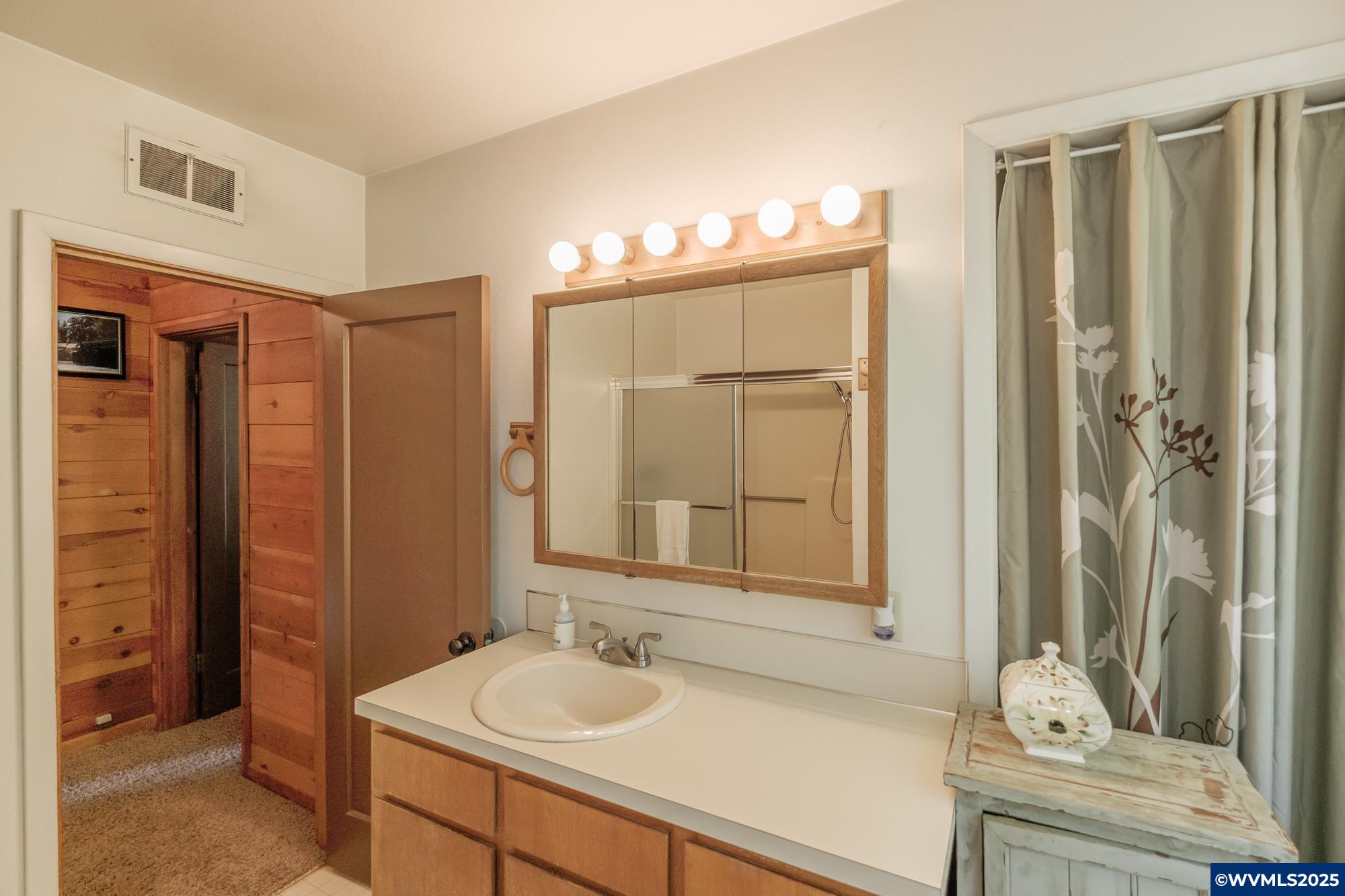 18347 S Winnifred Av