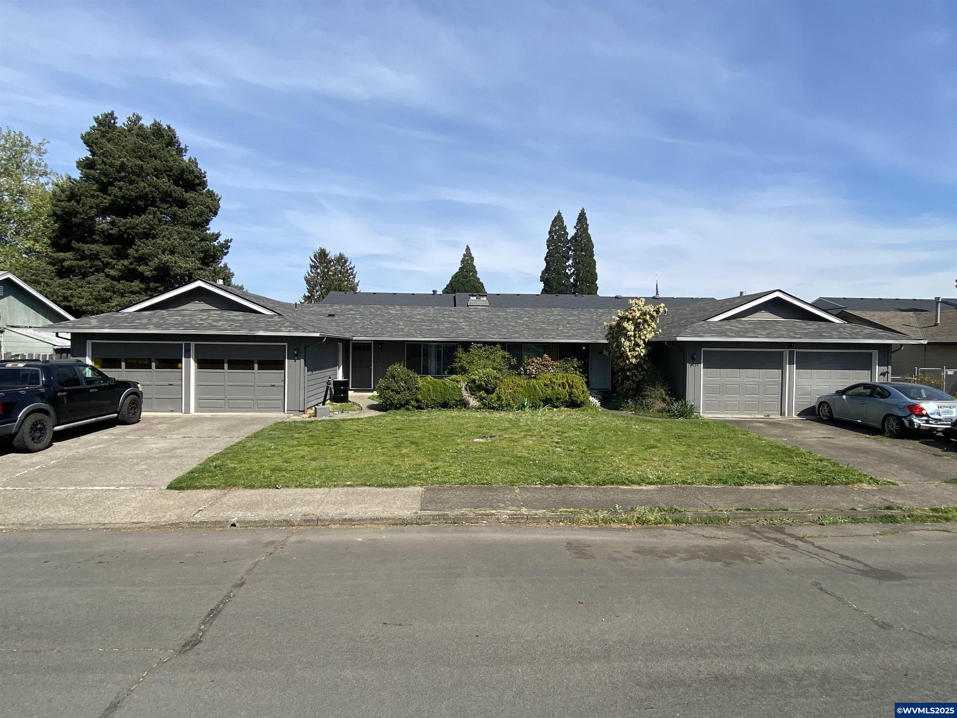 3574 Hermosa (& 3584) Ct NE