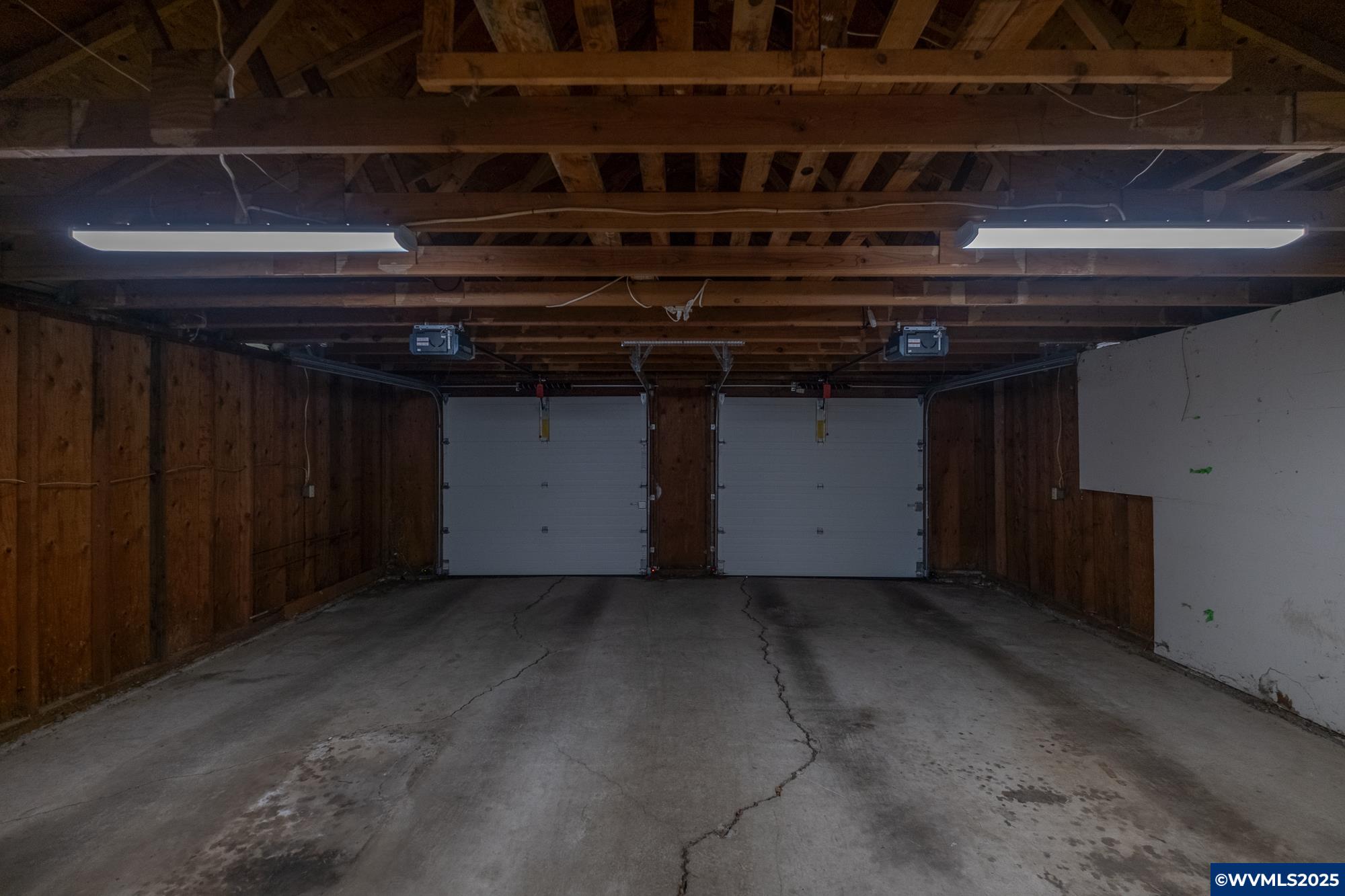 1082 Electric Av SE
