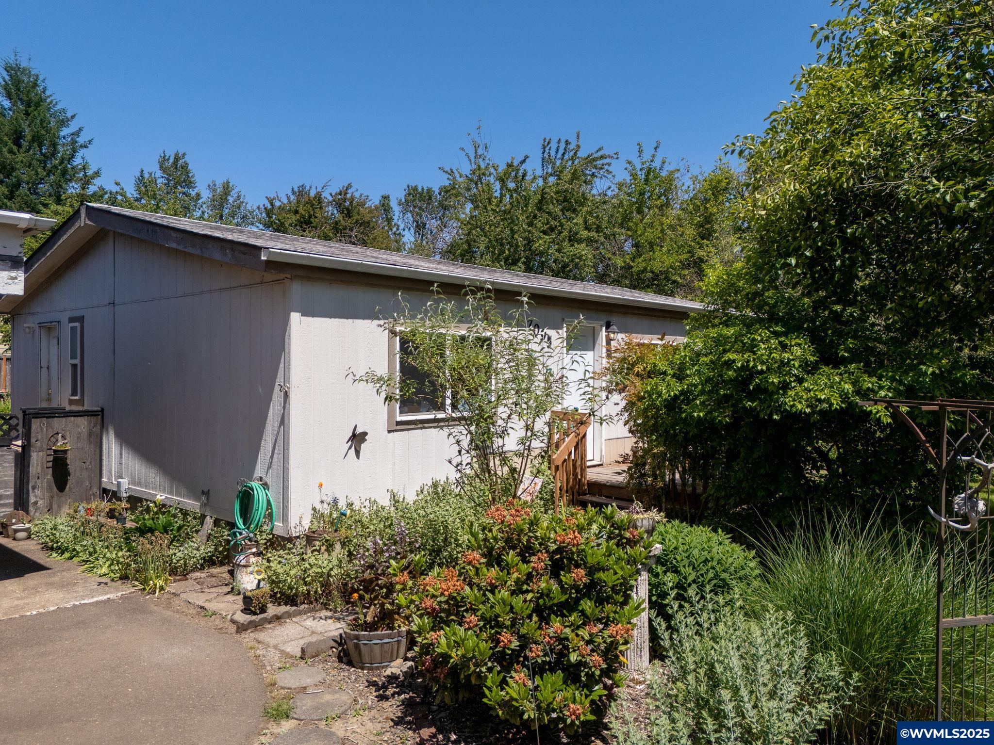 7095 SW Country Club Dr