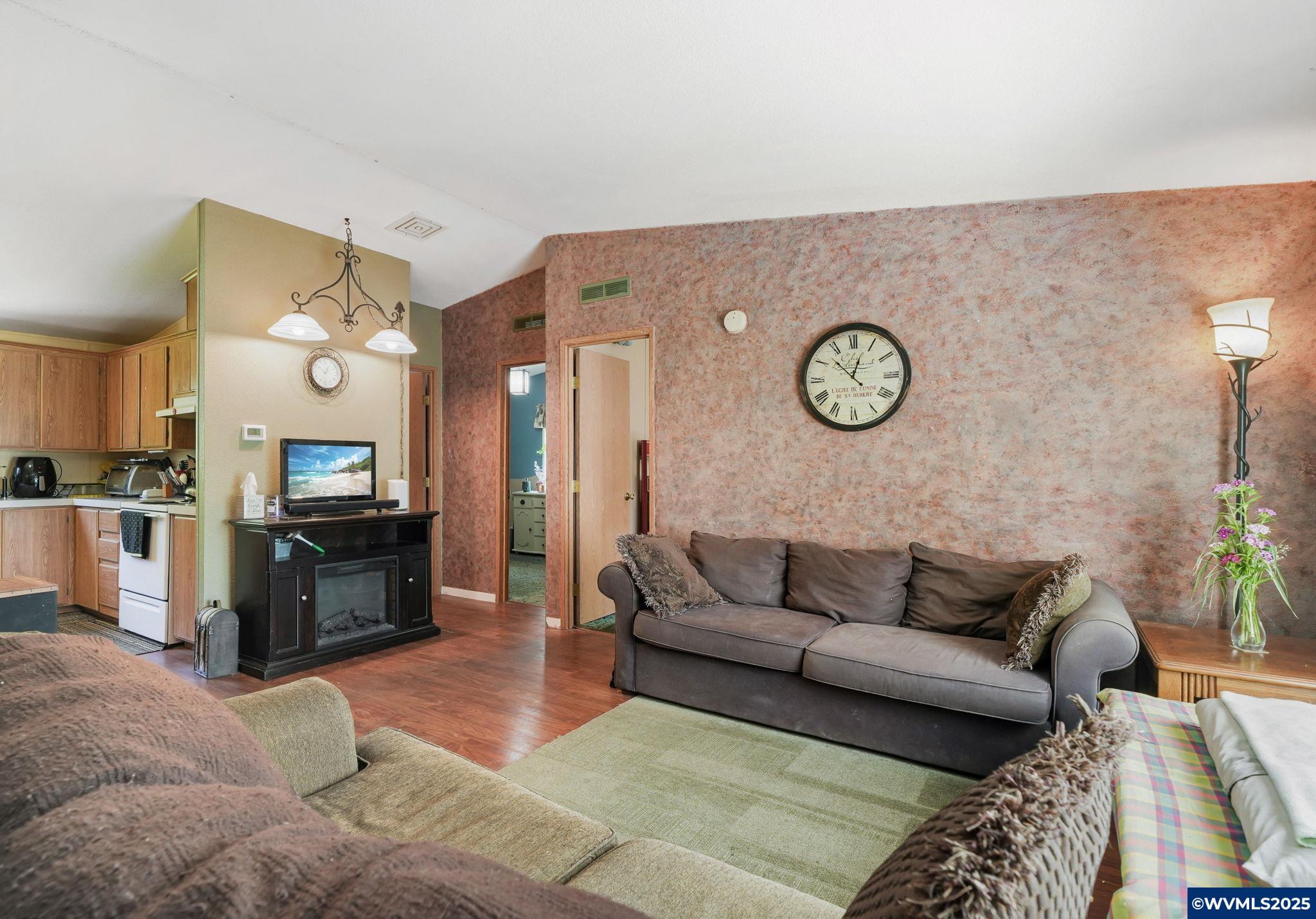 7095 SW Country Club Dr