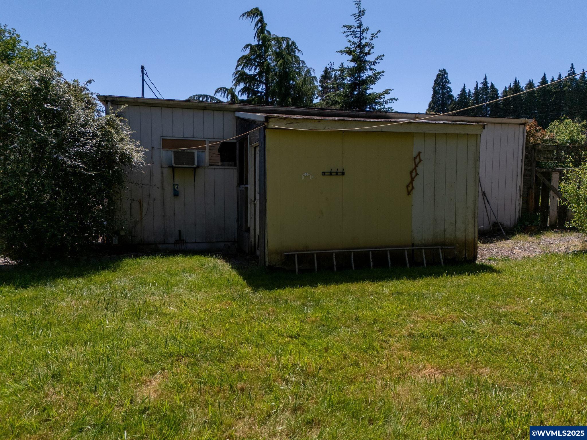 7095 SW Country Club Dr