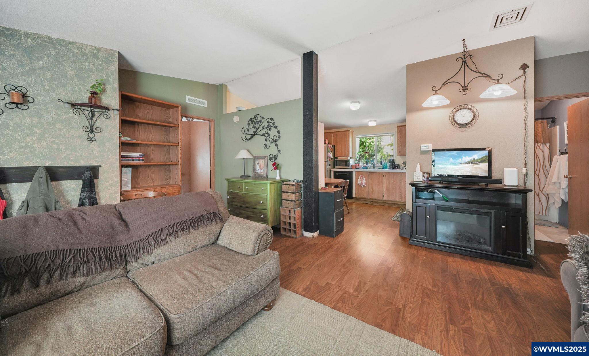7095 SW Country Club Dr