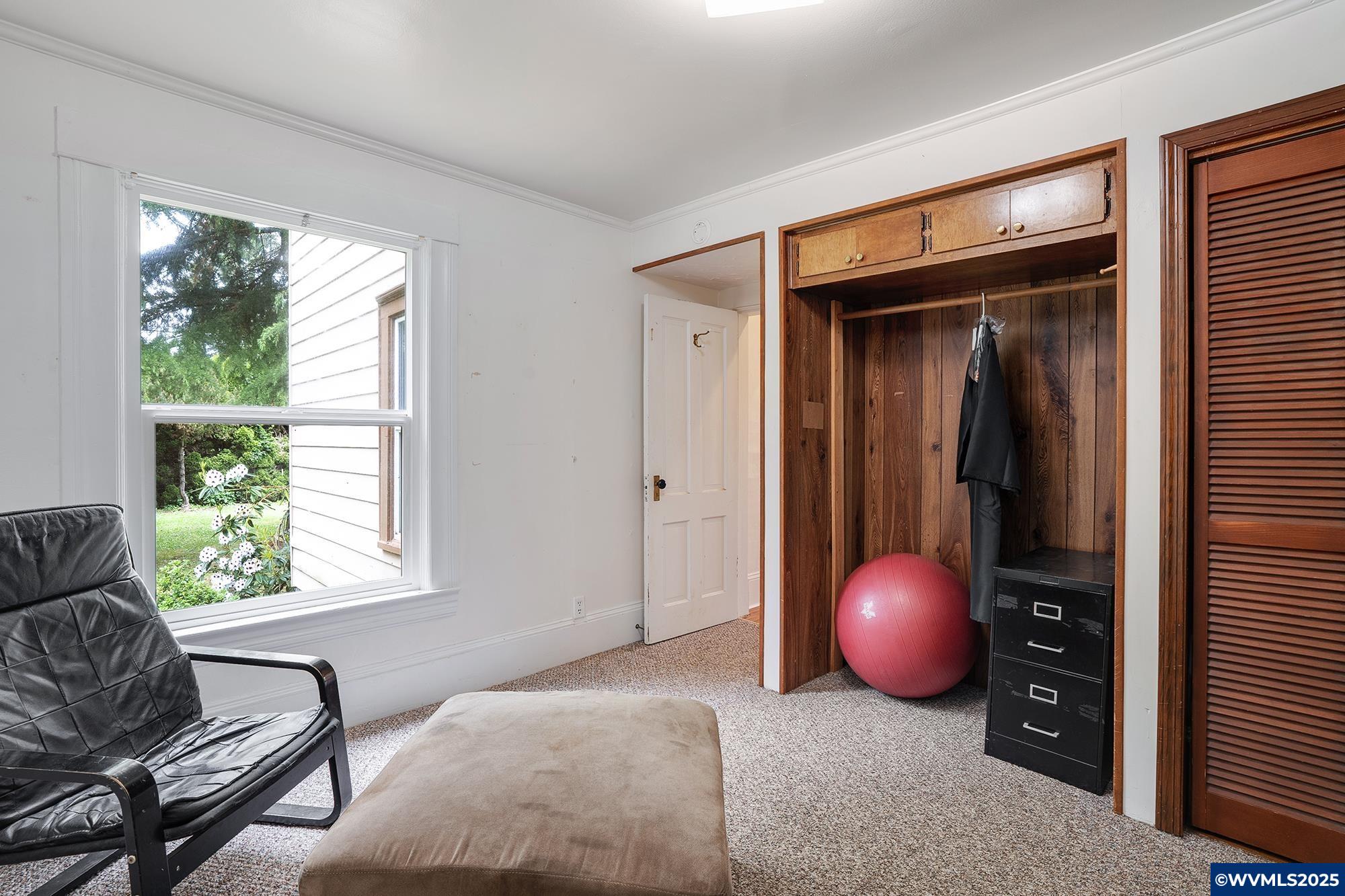 1735 Pine St, Silverton, OR, 97381