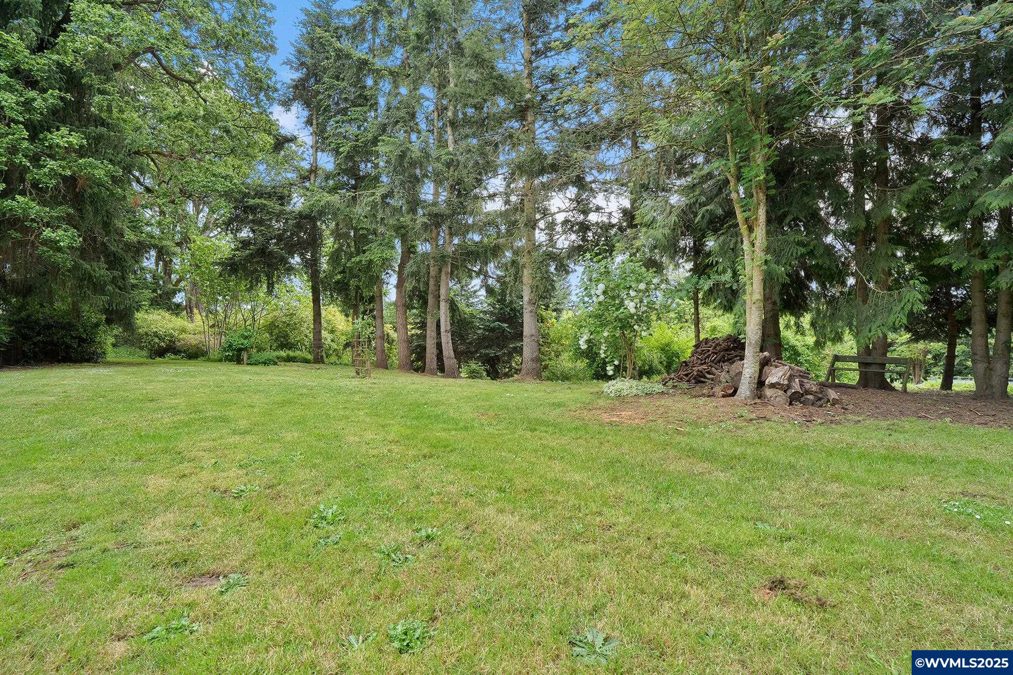 1735 Pine St, Silverton, OR, 97381